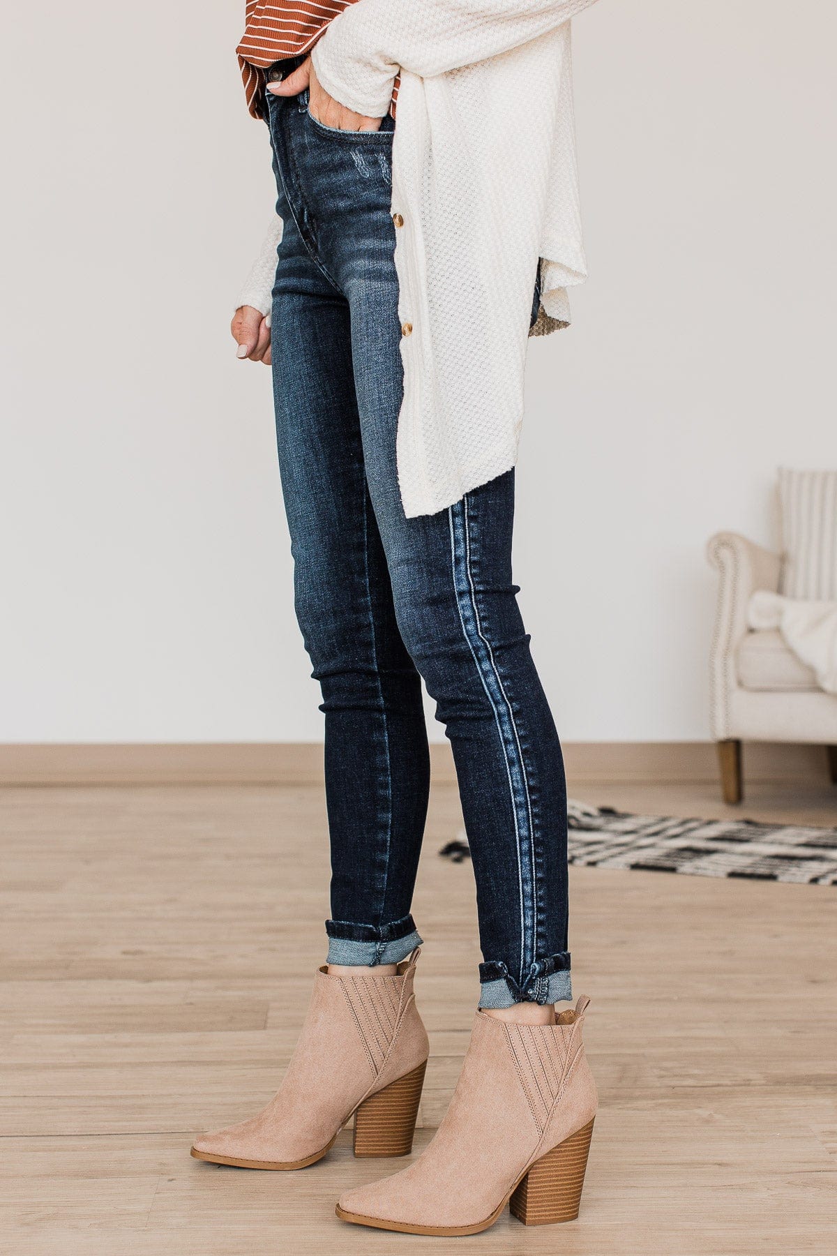 KanCan High-Rise Skinny Jeans- Nellie Wash - Image 8