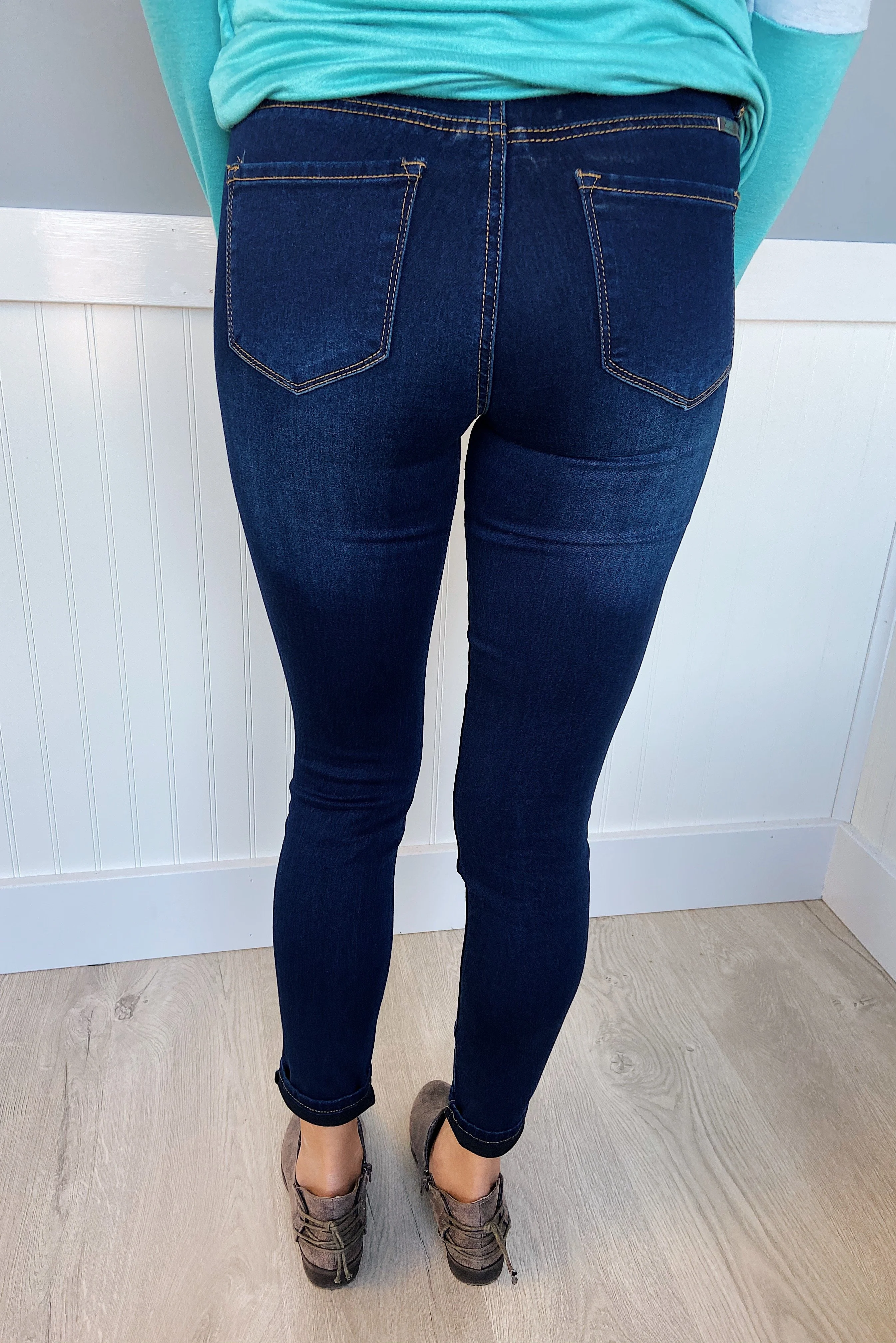 KanCan Non-Distressed Jeans- Paige Wash - Image 2