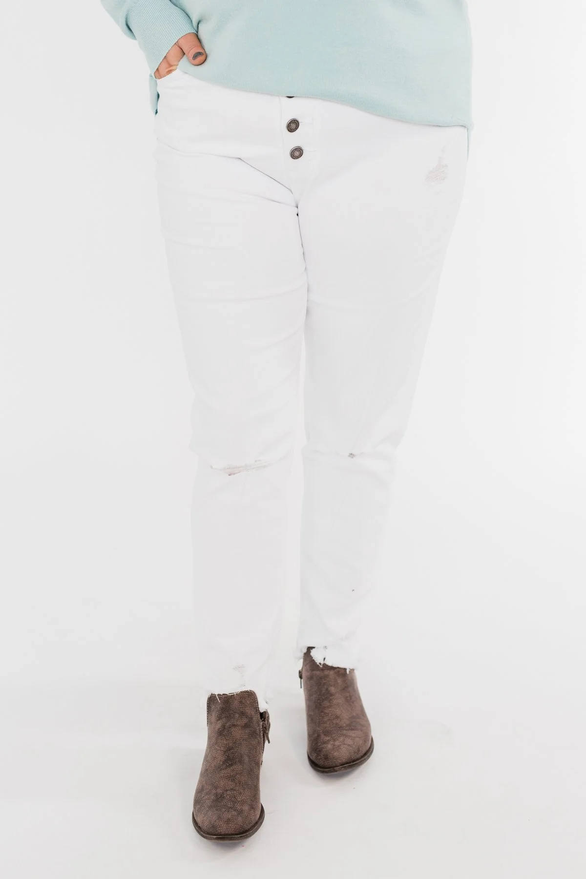 KanCan Raw Hem Distressed Jeans- Carly Wash - Image 7