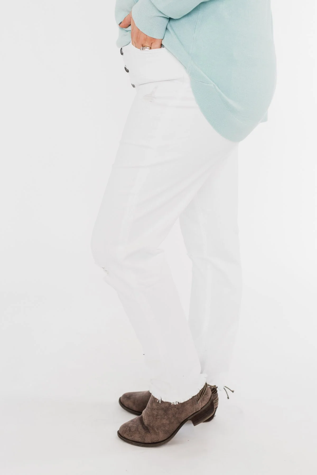 KanCan Raw Hem Distressed Jeans- Carly Wash - Image 9