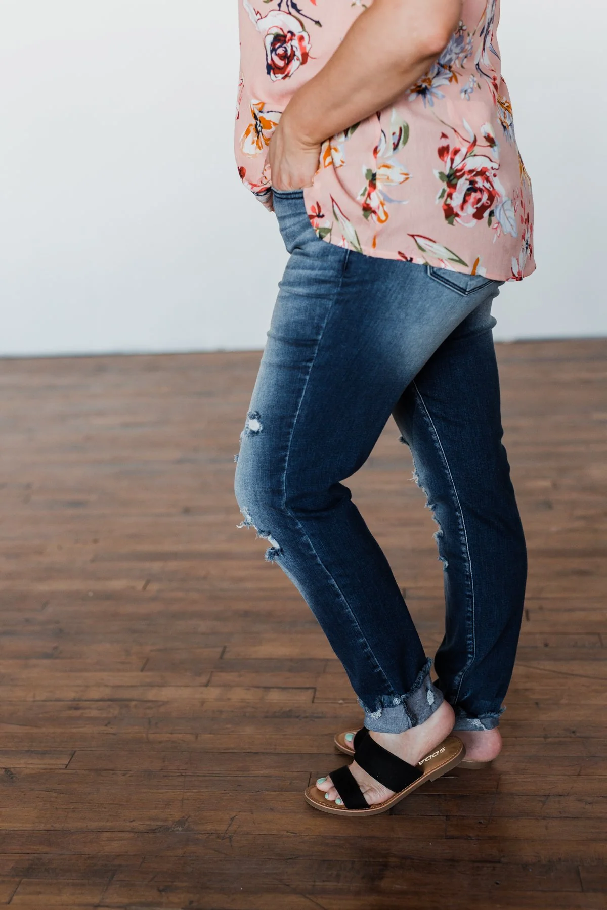 KanCan Raw Hem Skinny Jeans- Wendy Wash - Image 11