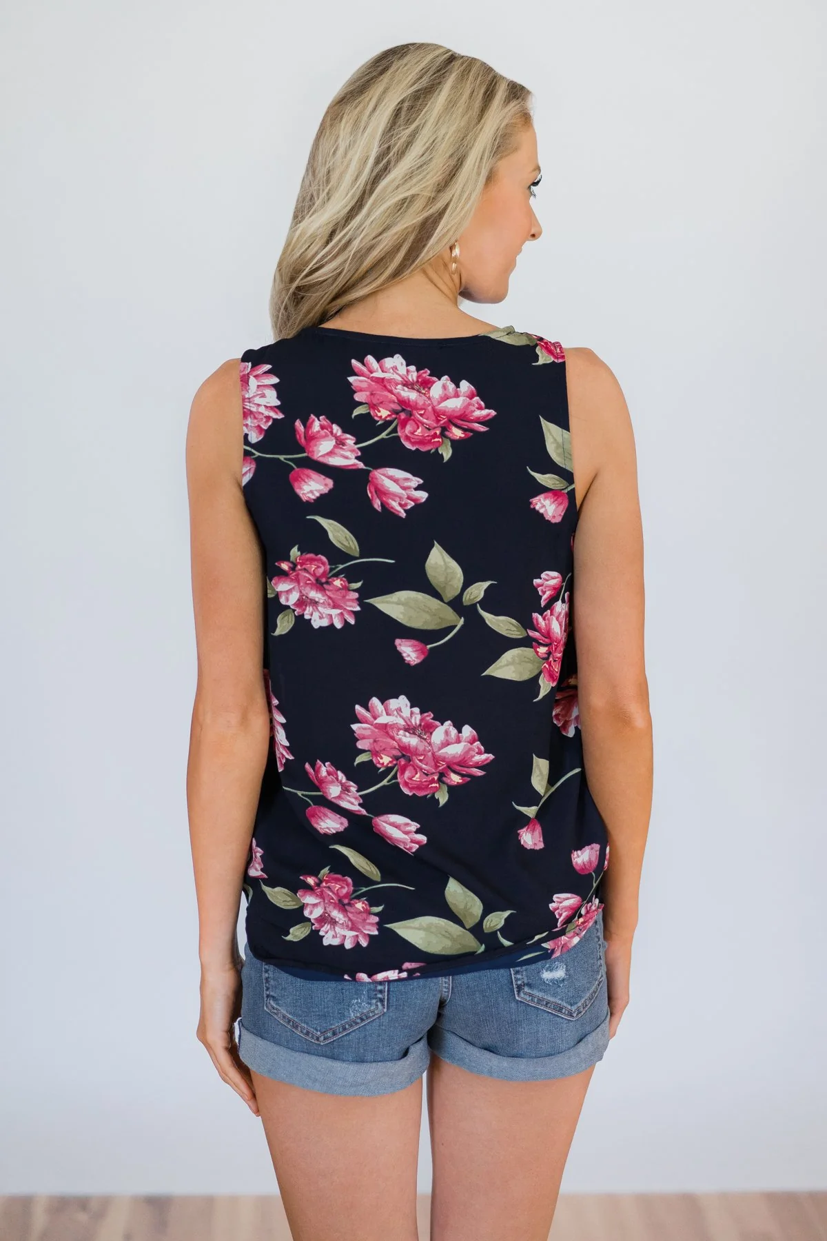 Knowing Me Floral Criss Cross Tank Top- Navy - Image 5