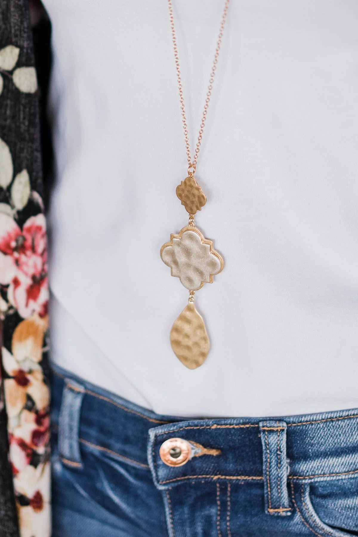 Le Deux Shape Pendant Necklace ~ Gold - Image 2