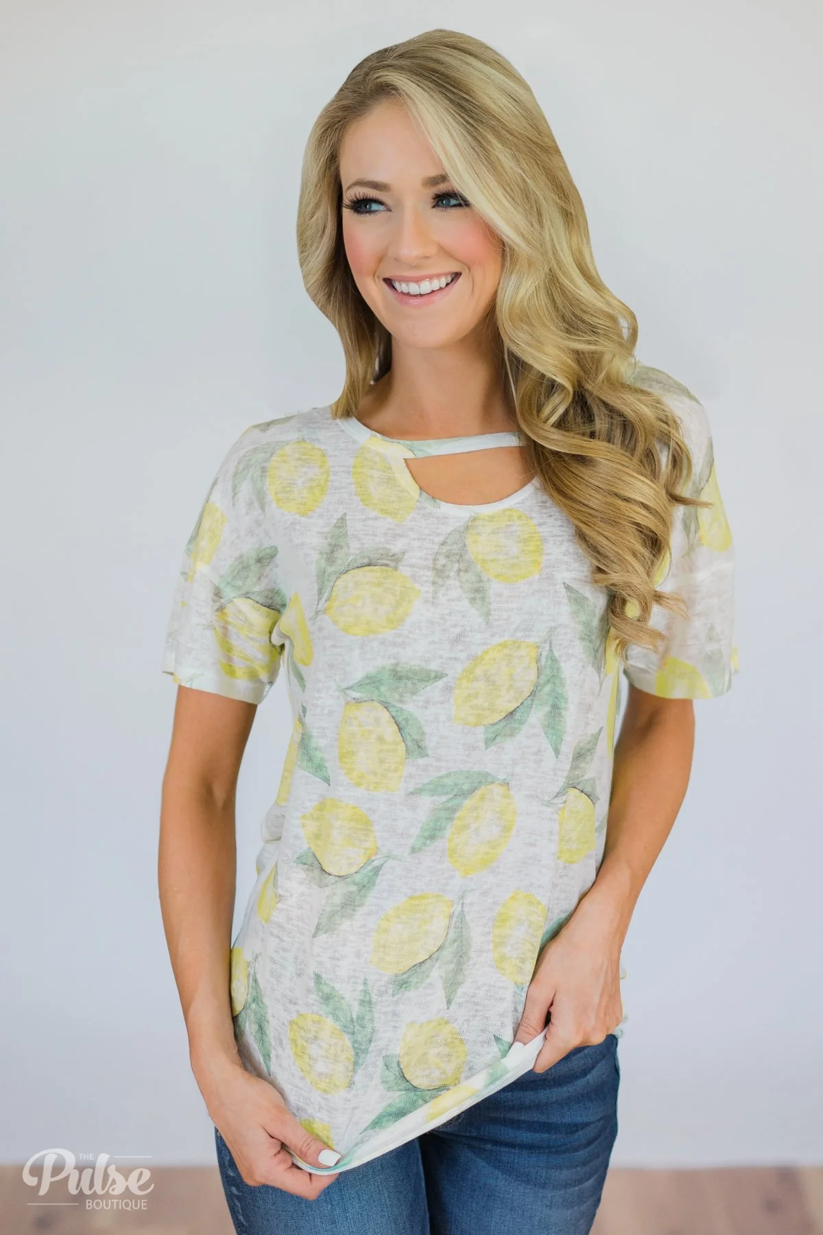 Lemon Squeeze Keyhole Top- Ivory - Image 4