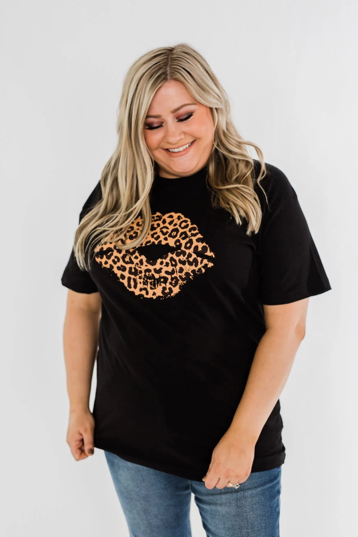 Leopard Lips Graphic Tee- Black - Image 4