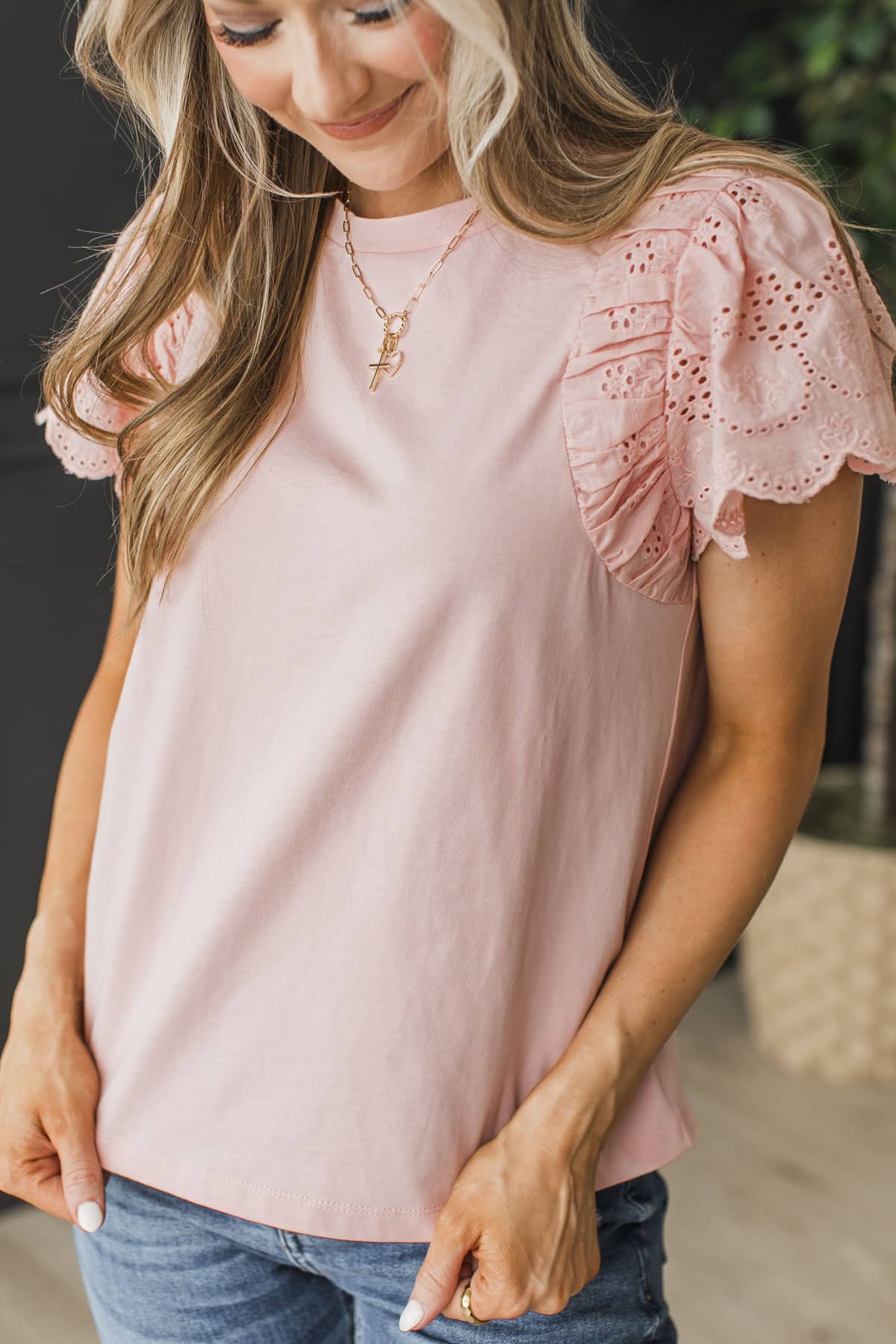 Let’s Walk Awhile Short Sleeve Top- Light Pink