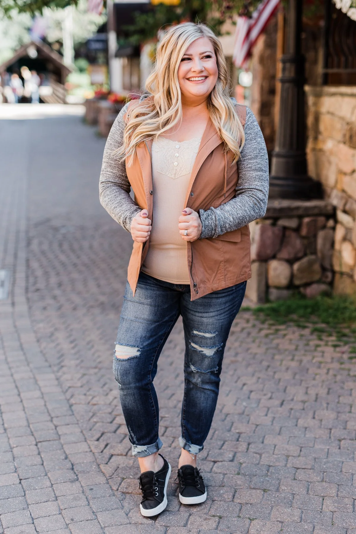 Lightweight Hooded Jacket- Camel - Image 10