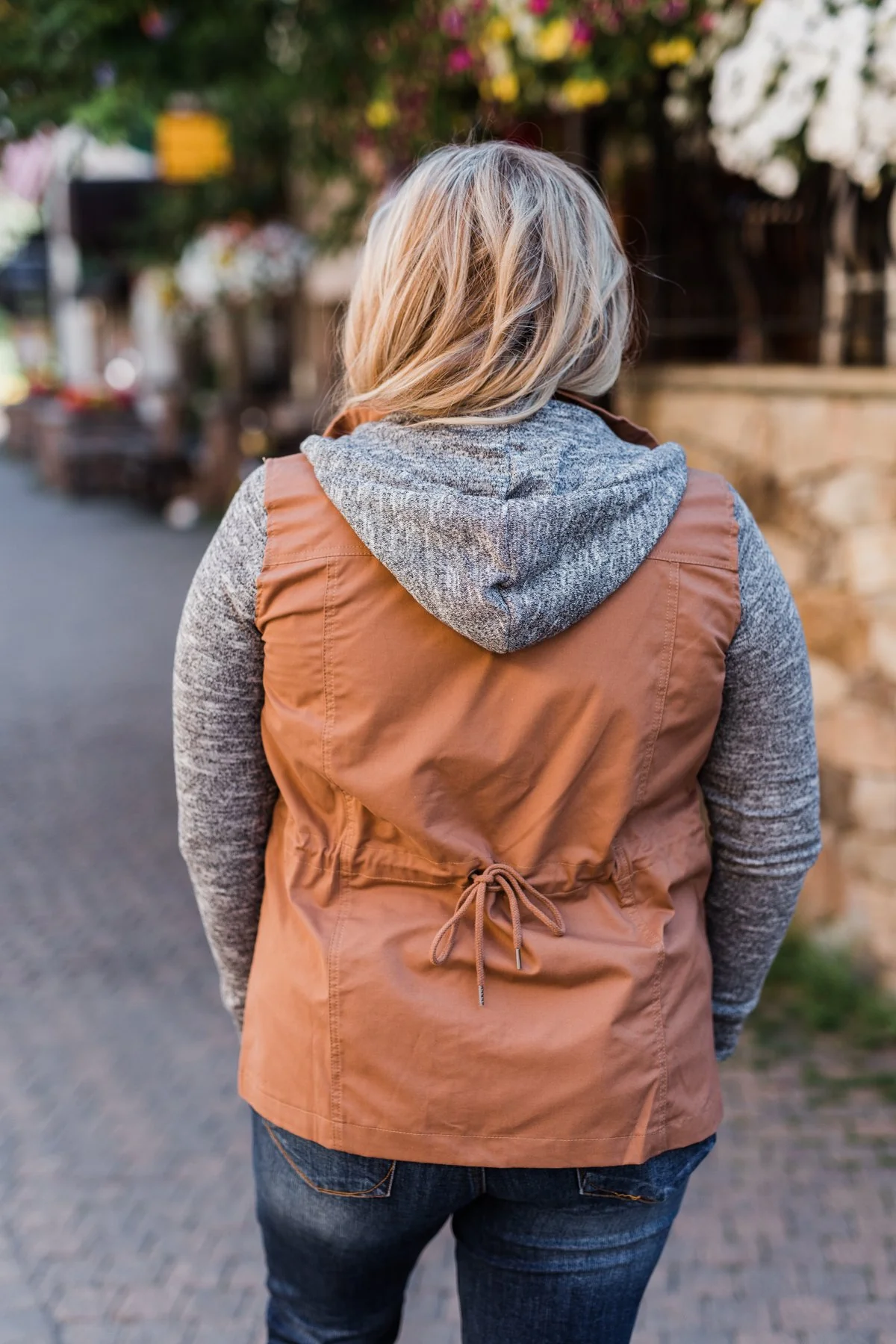 Lightweight Hooded Jacket- Camel - Image 14