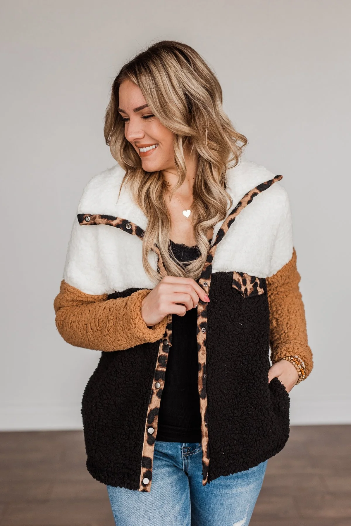 Looking Feisty Button Up Sherpa- Ivory & Camel - Image 12