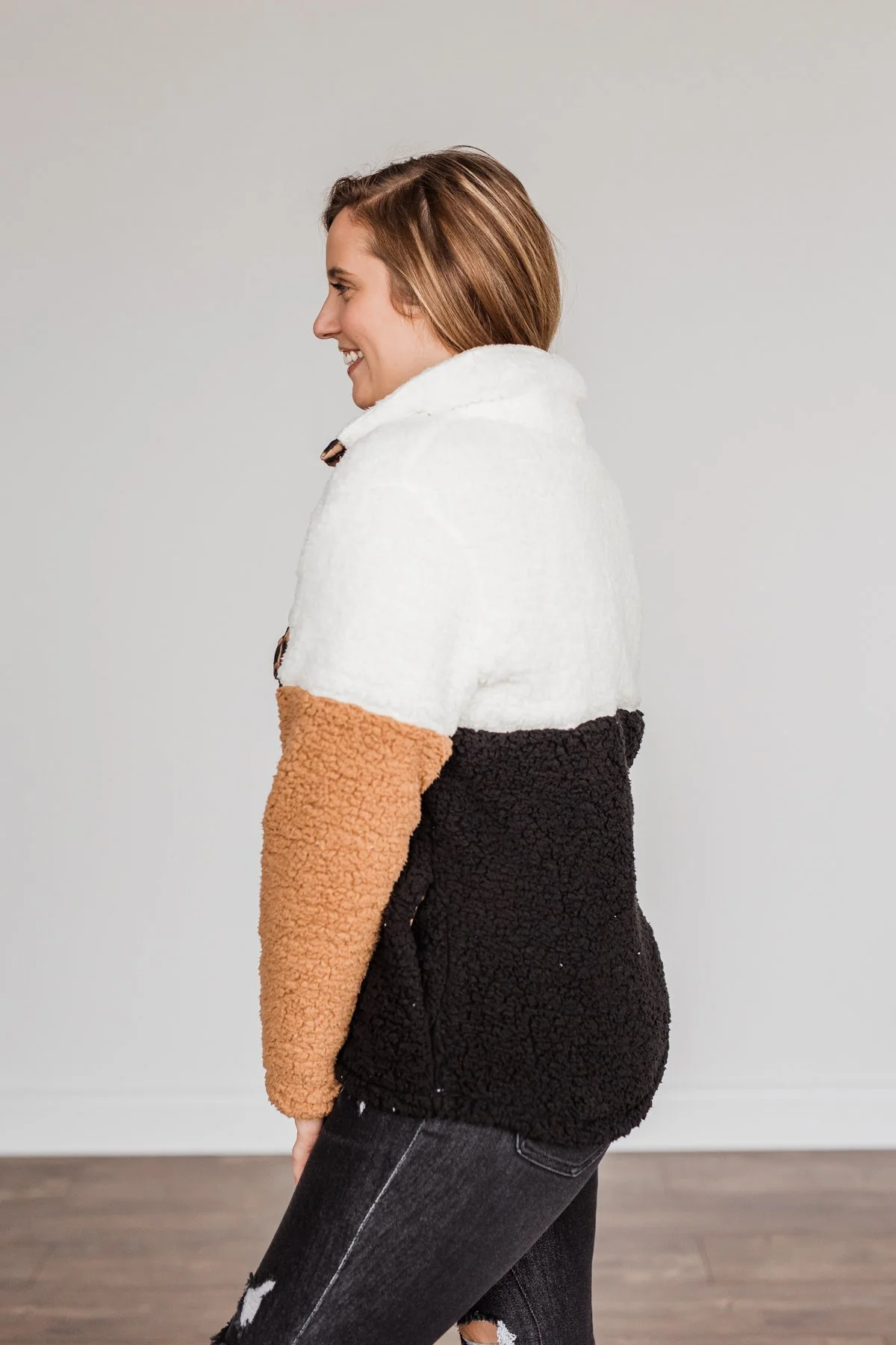Looking Feisty Button Up Sherpa- Ivory & Camel - Image 16