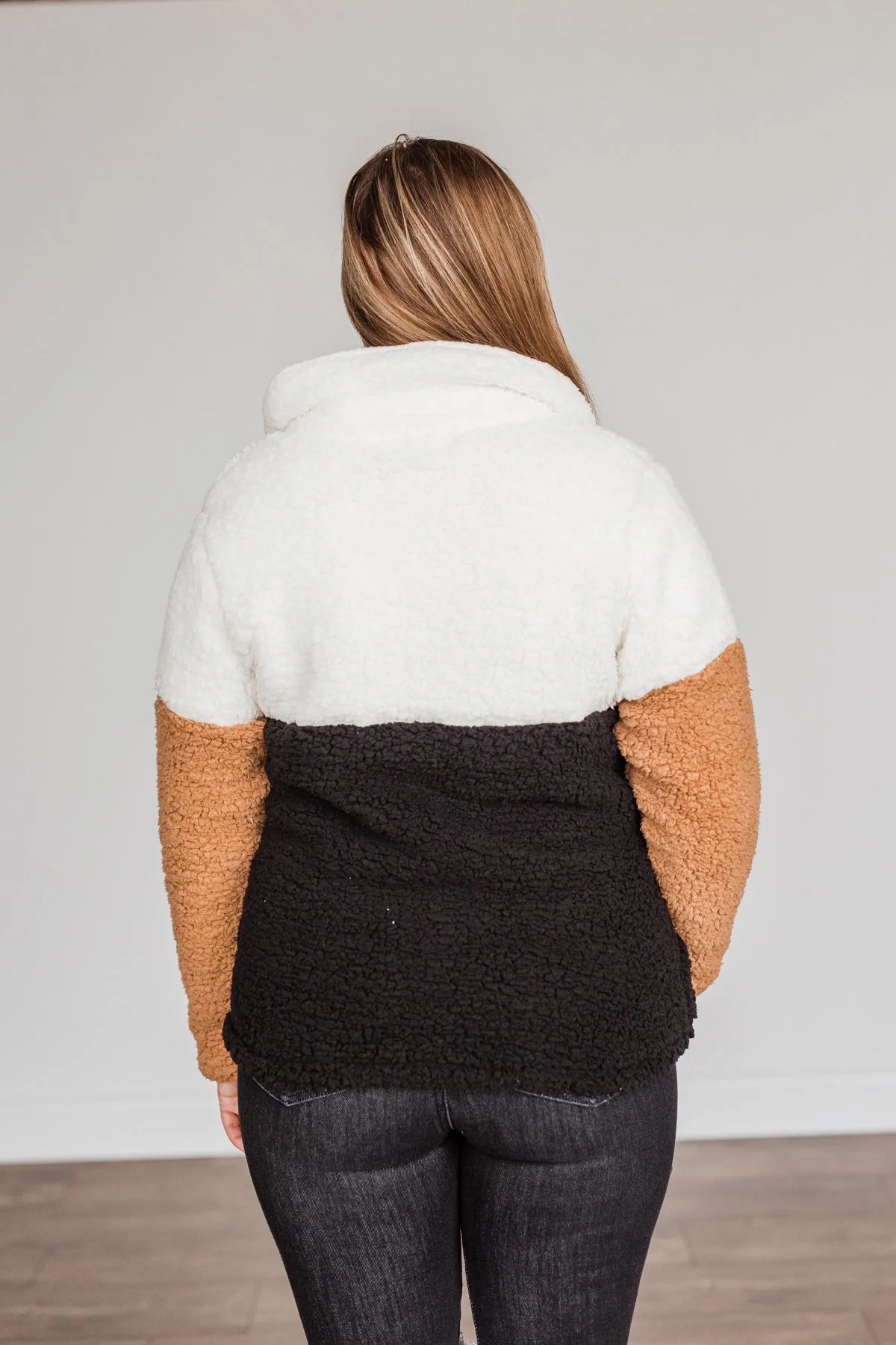Looking Feisty Button Up Sherpa- Ivory & Camel - Image 17
