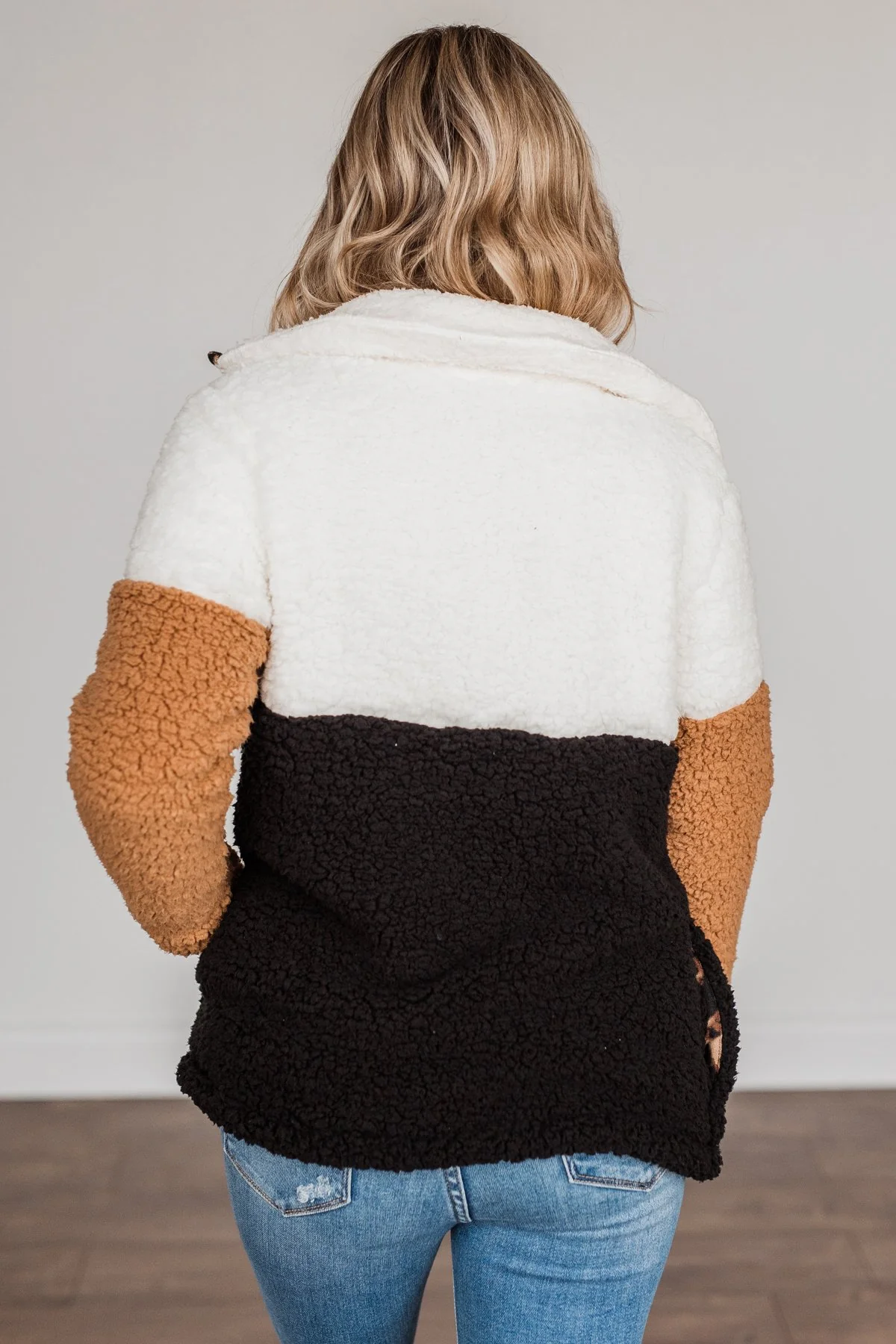 Looking Feisty Button Up Sherpa- Ivory & Camel - Image 18