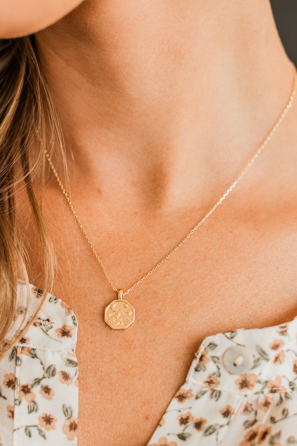 Lost In The Stars Pendant Necklace- Gold - Image 2