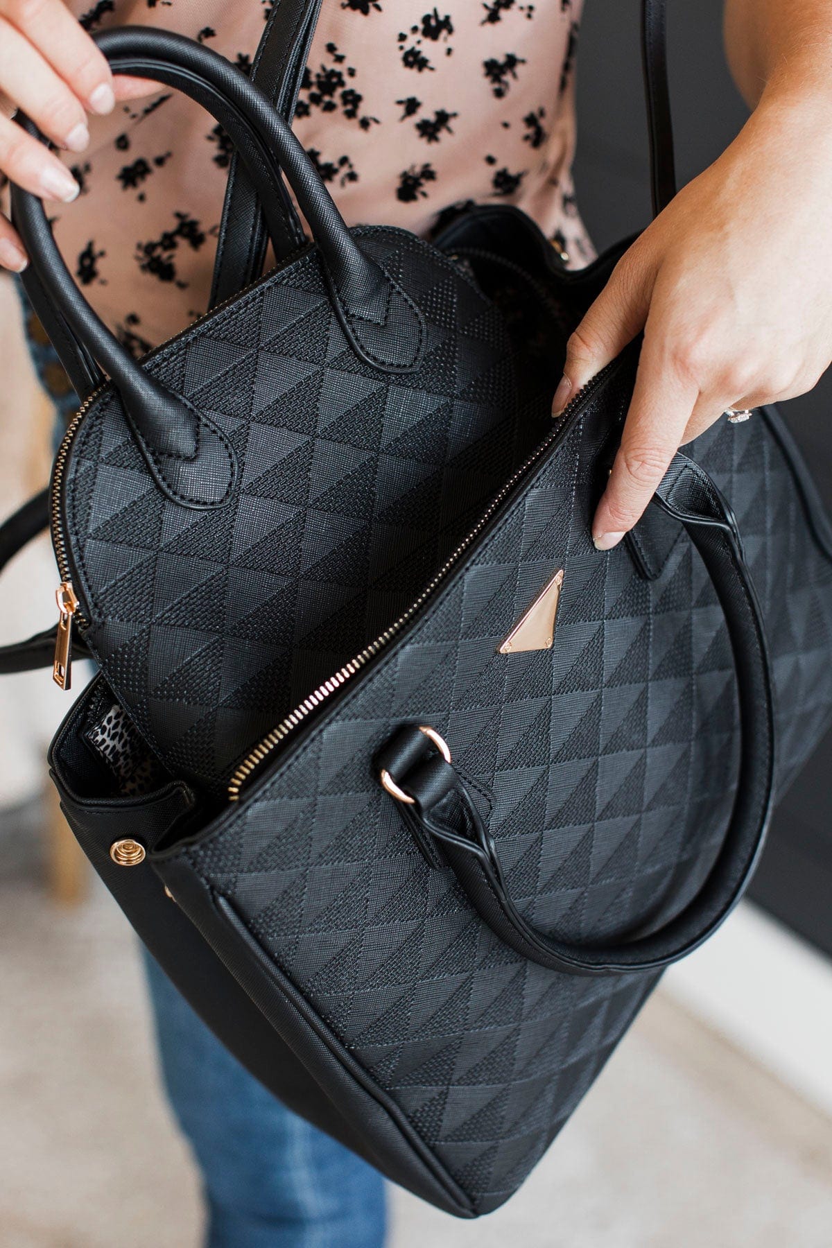 Luxurious Trends Satchel Bag Set- Black - Image 3