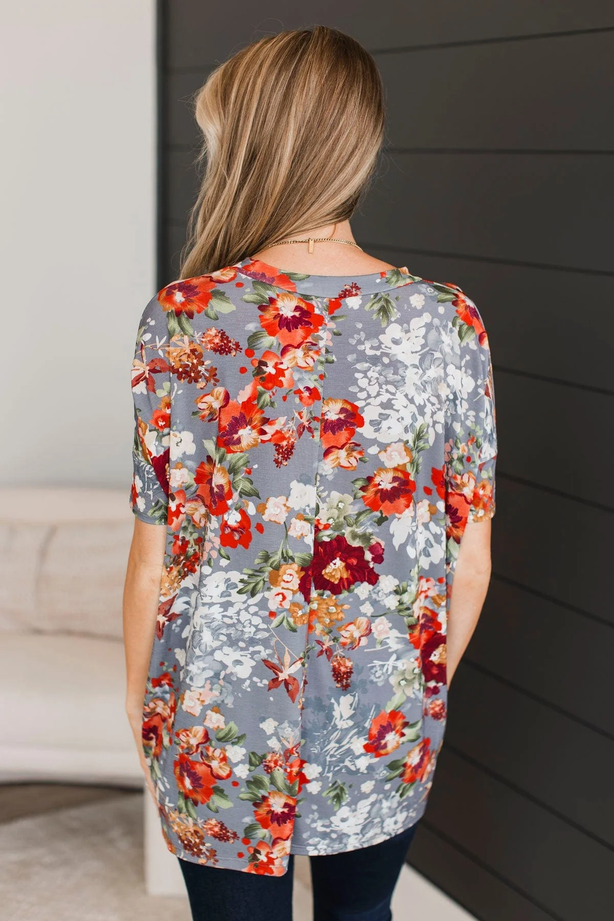 Main Priority V-Neck Floral Top- Grey - Image 6