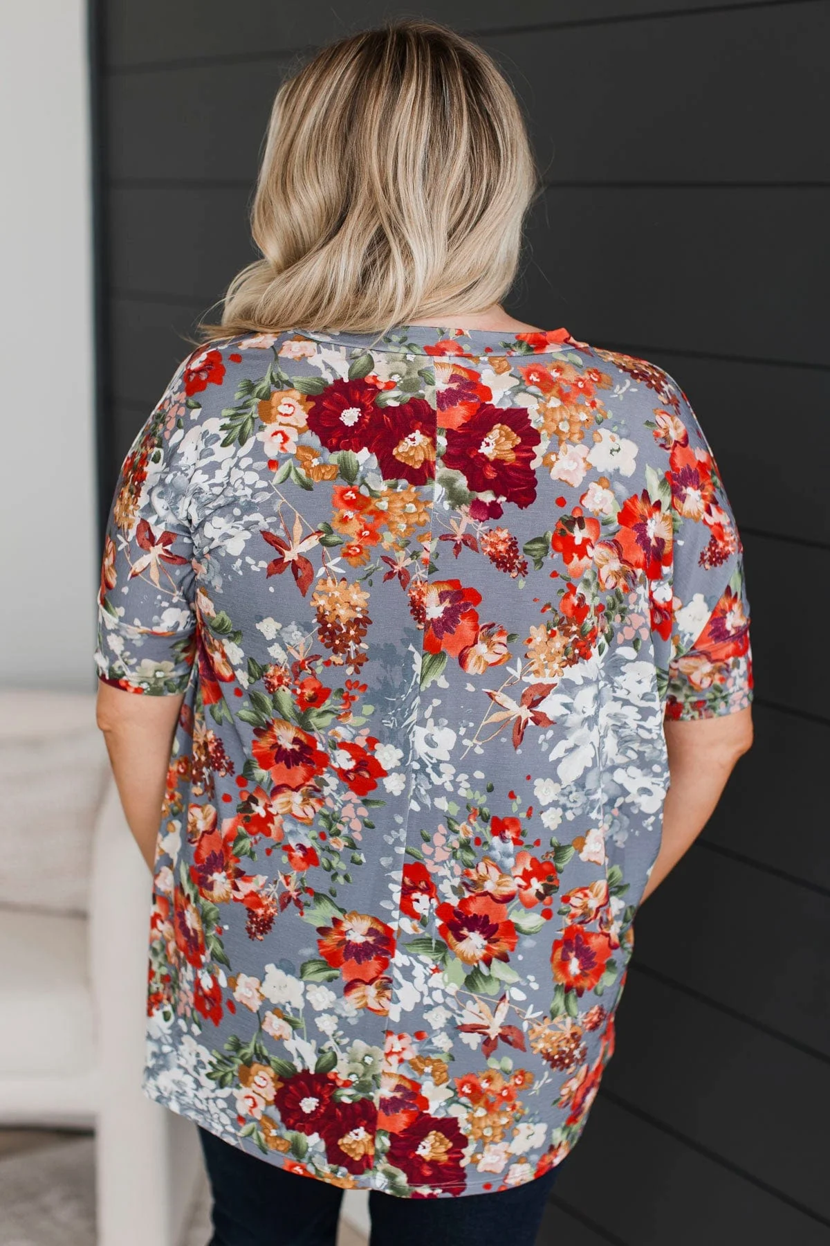Main Priority V-Neck Floral Top- Grey - Image 7