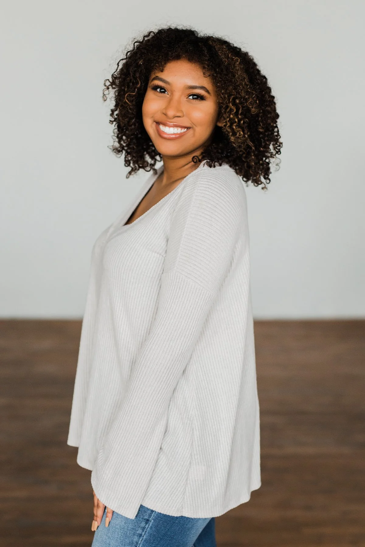 Majestic Mornings Knit V-Neck Sweater- Heather Grey - Image 5