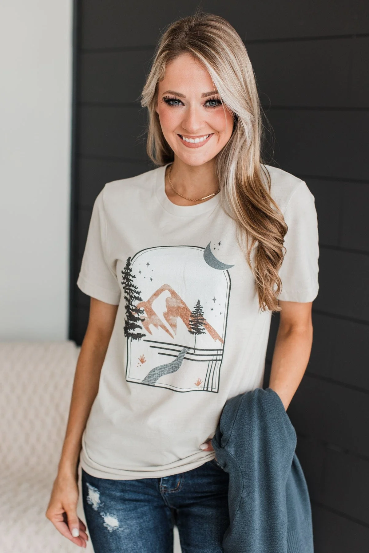 Mountain Memories Graphic Tee- Light Taupe - Image 3