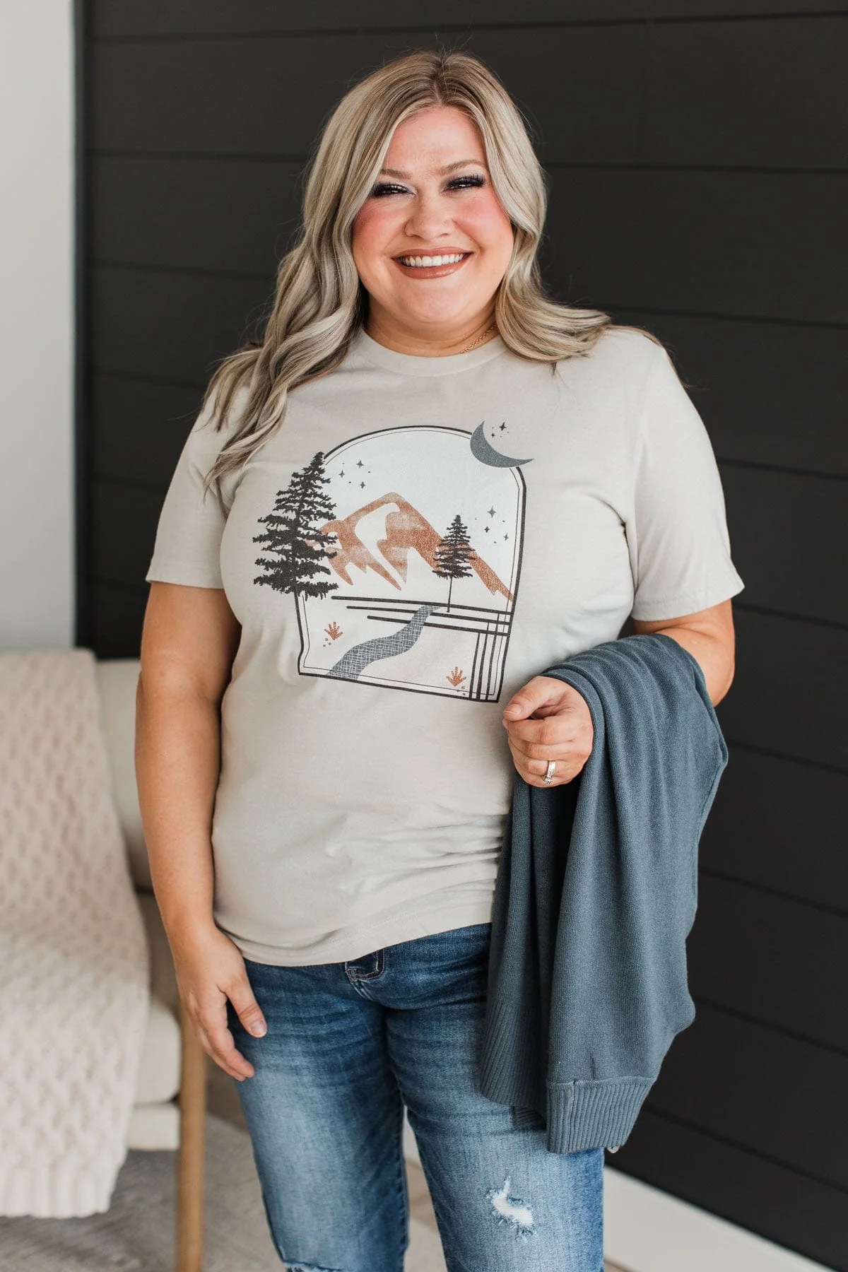 Mountain Memories Graphic Tee- Light Taupe - Image 4