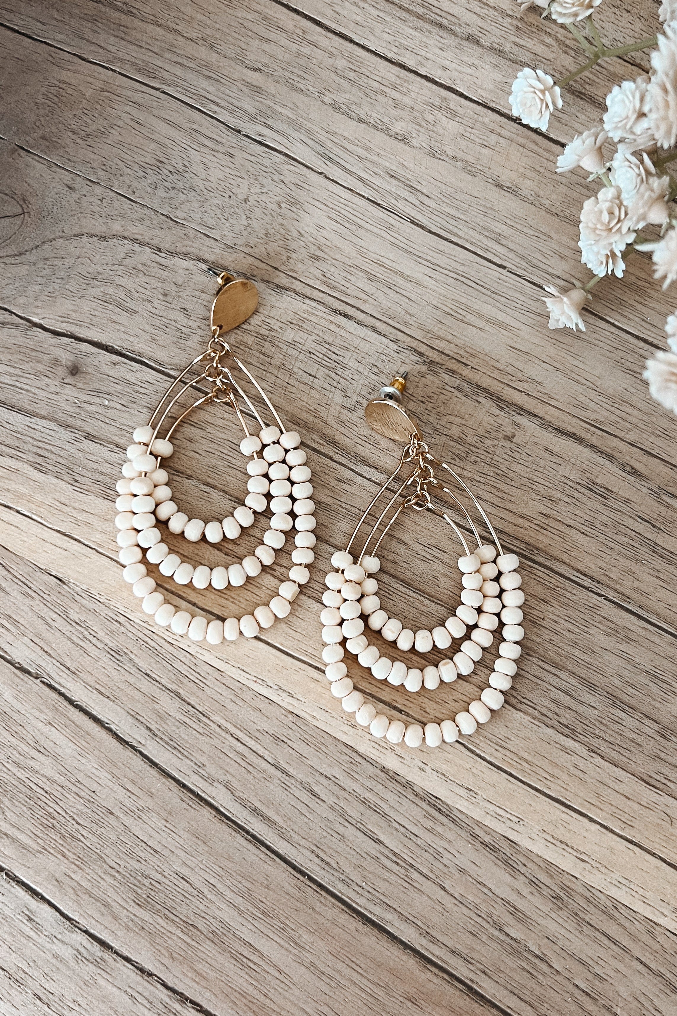 Natural Appeal Teardrop Earrings- Cream