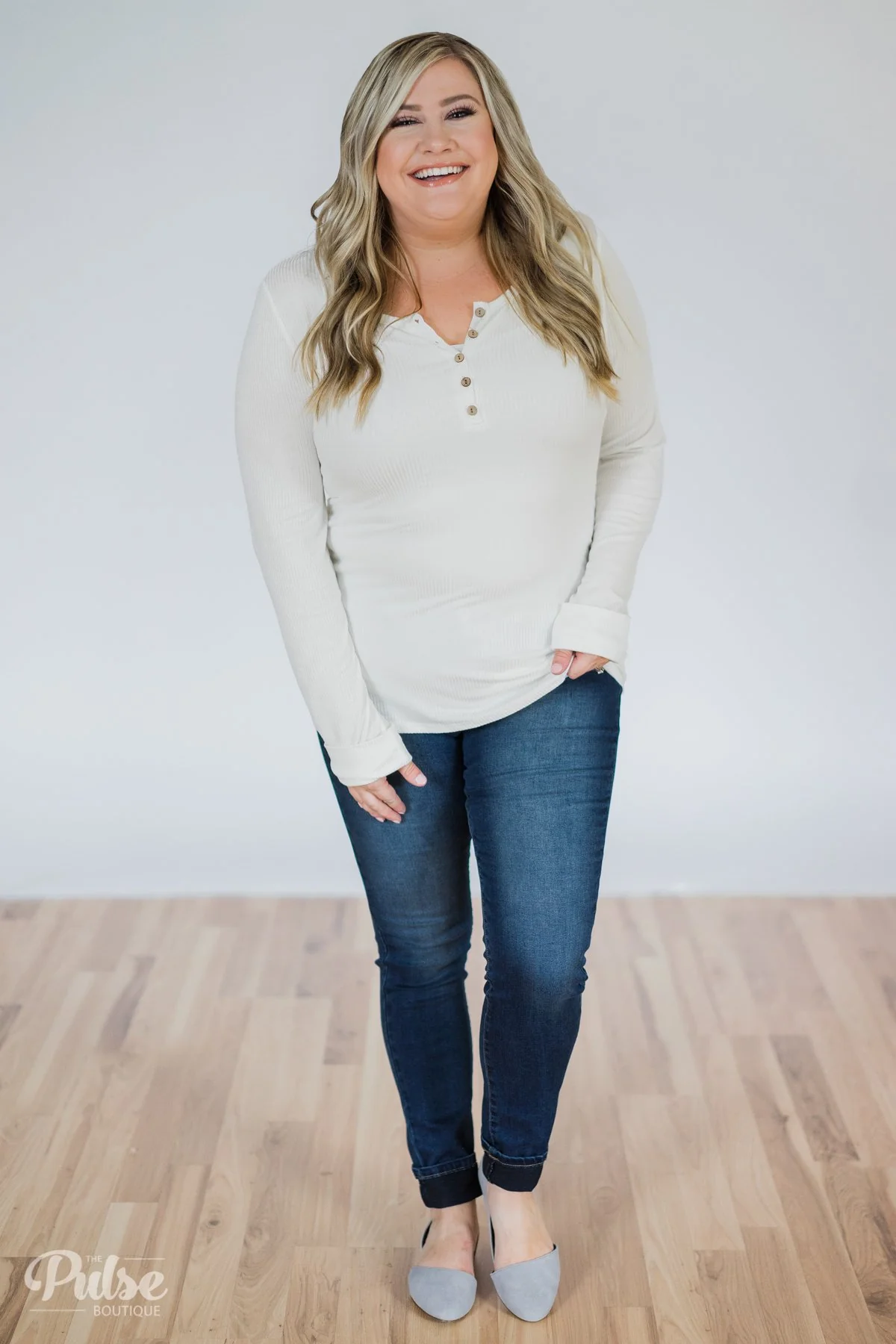 Need You Now 5-Button Henley Top- White - Image 4