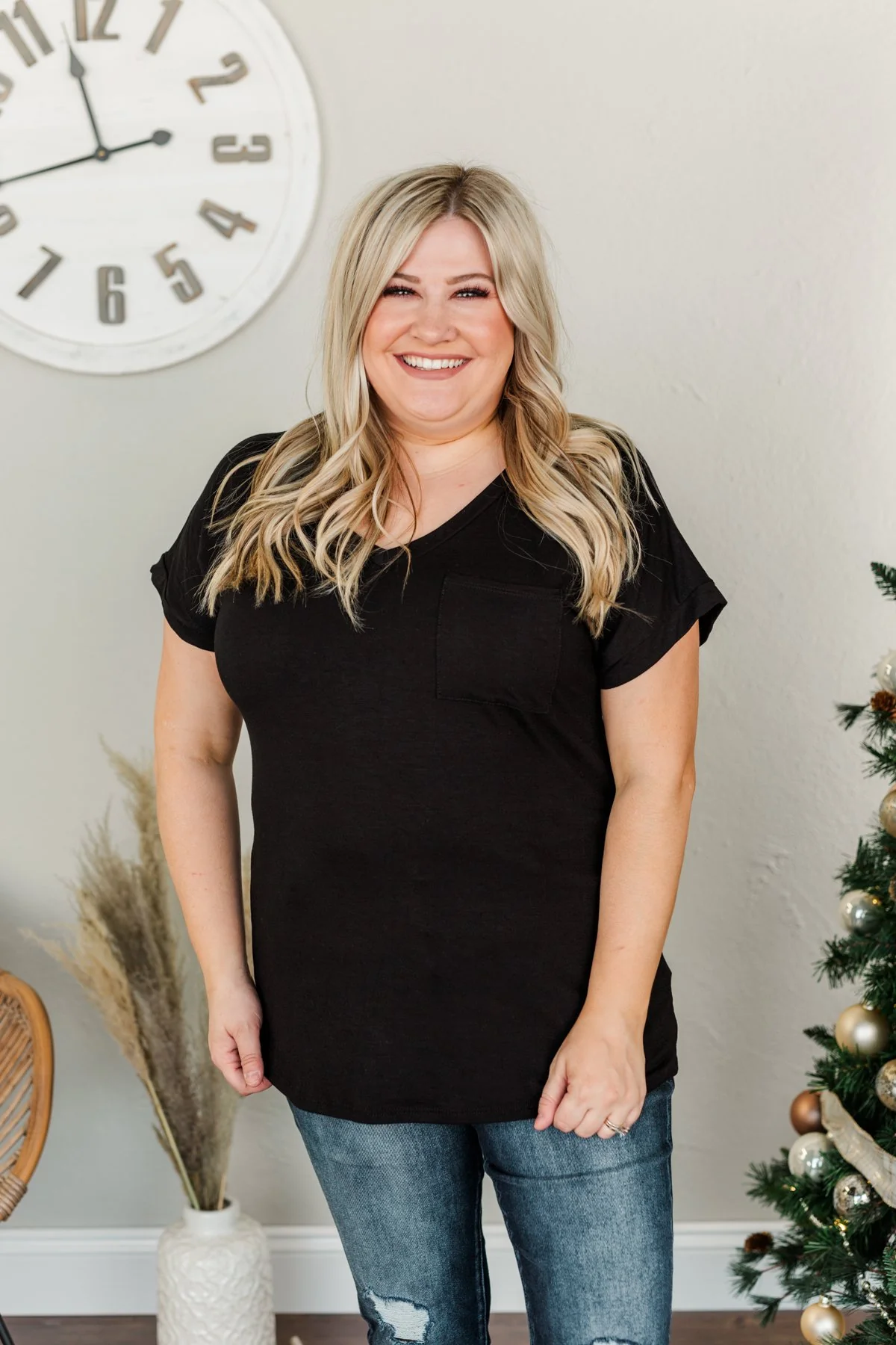 On My Own V-Neck Pocket Top- Black - Image 4