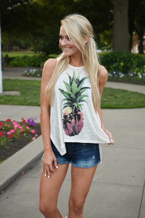 Pineapple Tank