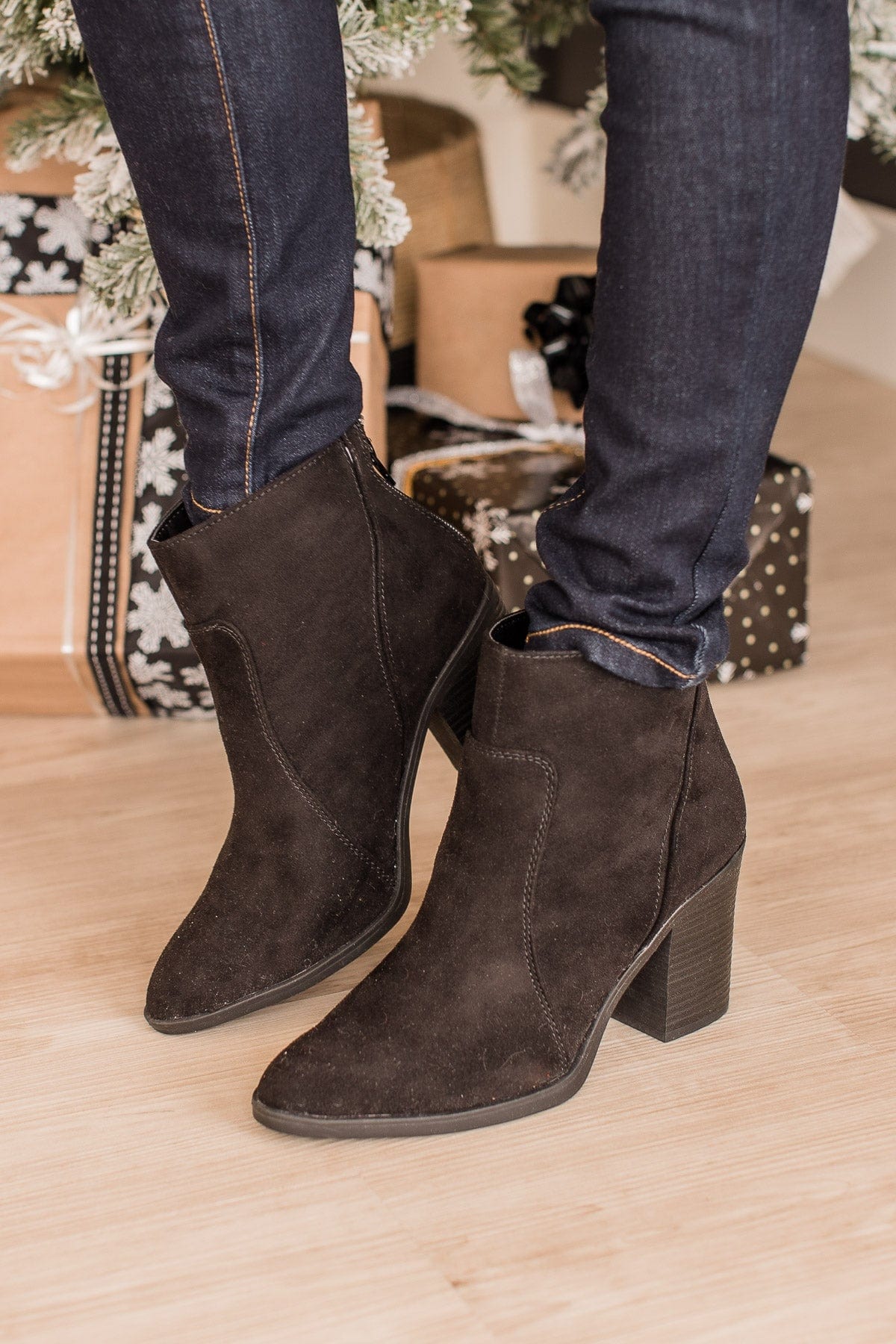 Qupid Snatch-01 Booties- Black - Image 2