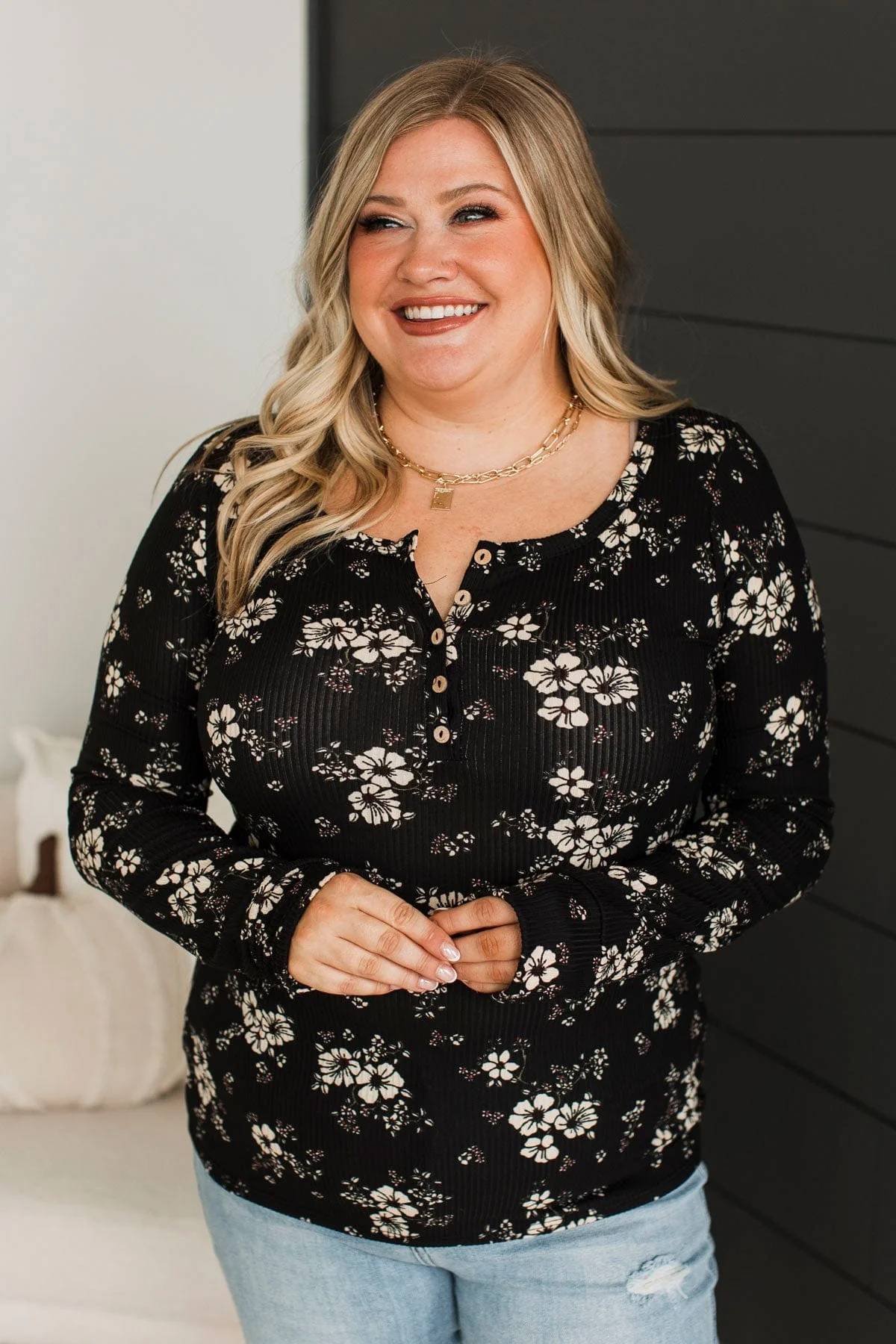 Real Love Lasts Floral Henley Top- Black & Taupe - Image 4