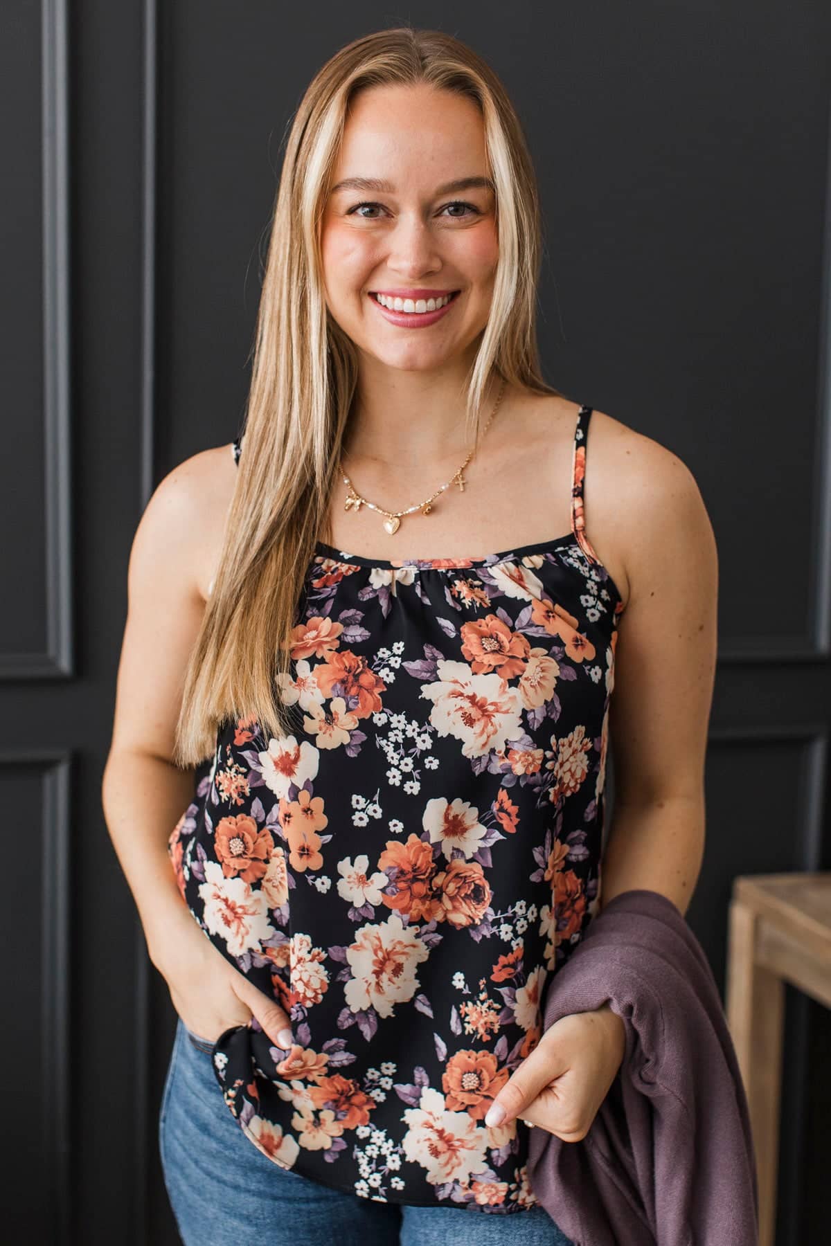 Refreshing Style Floral Tank Top- Black