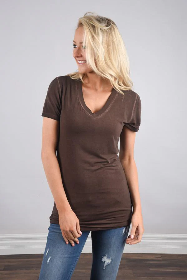 Run the World Tee ~ Burnt Maroon - Image 3
