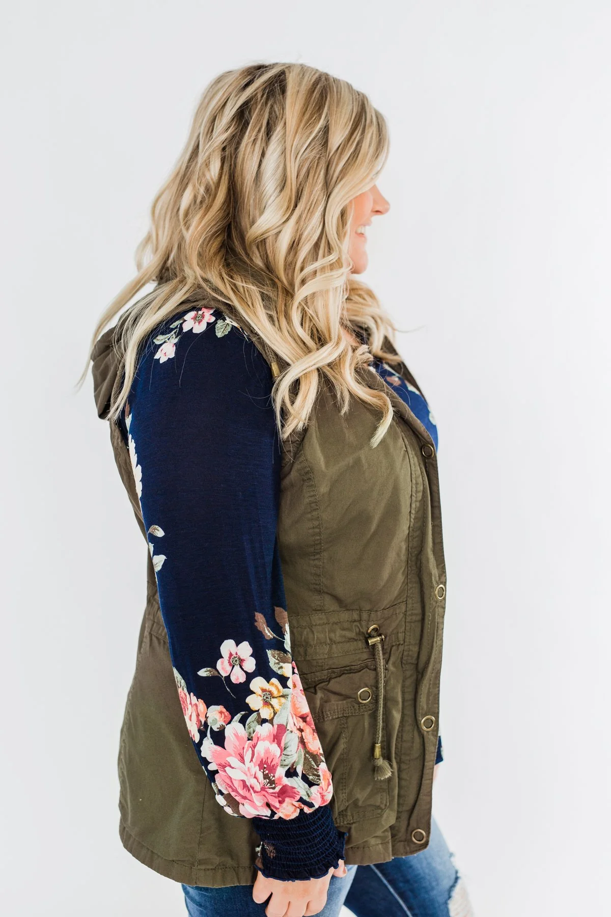 Season Essential Vest- Olive - Image 8