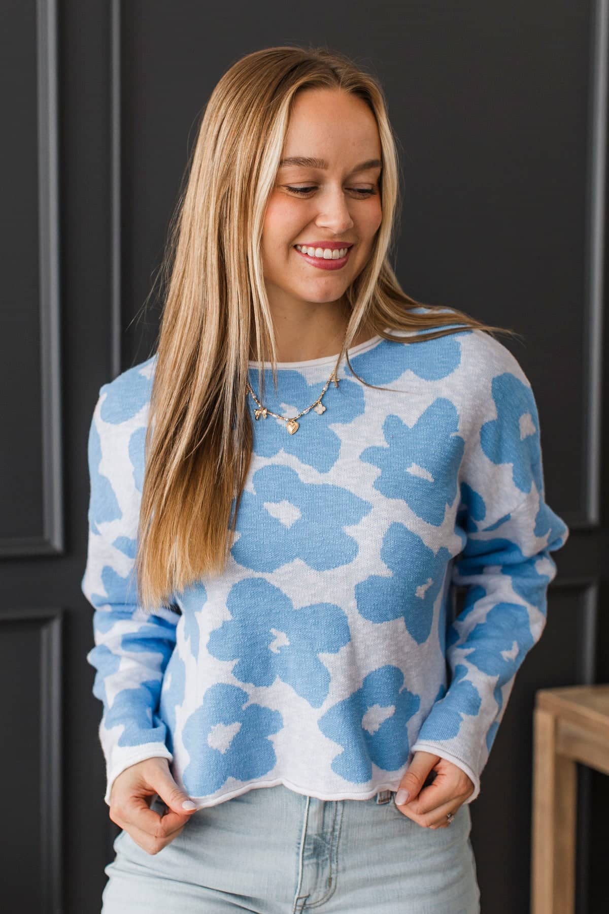 Signature Move Floral Knit Sweater- Ivory & Blue - Image 3