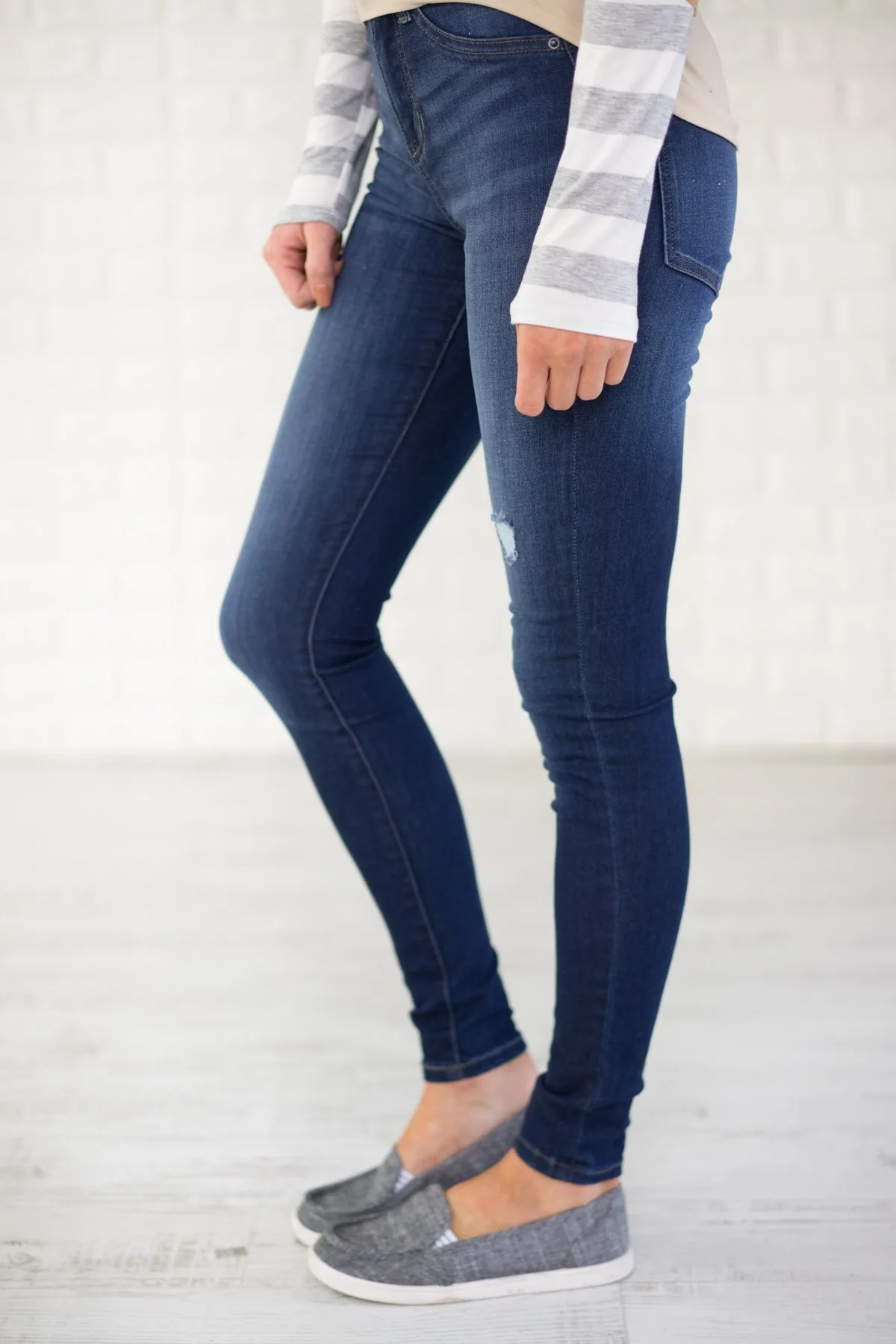 Sneak Peek Jeans ~ Kylie Wash - Image 2