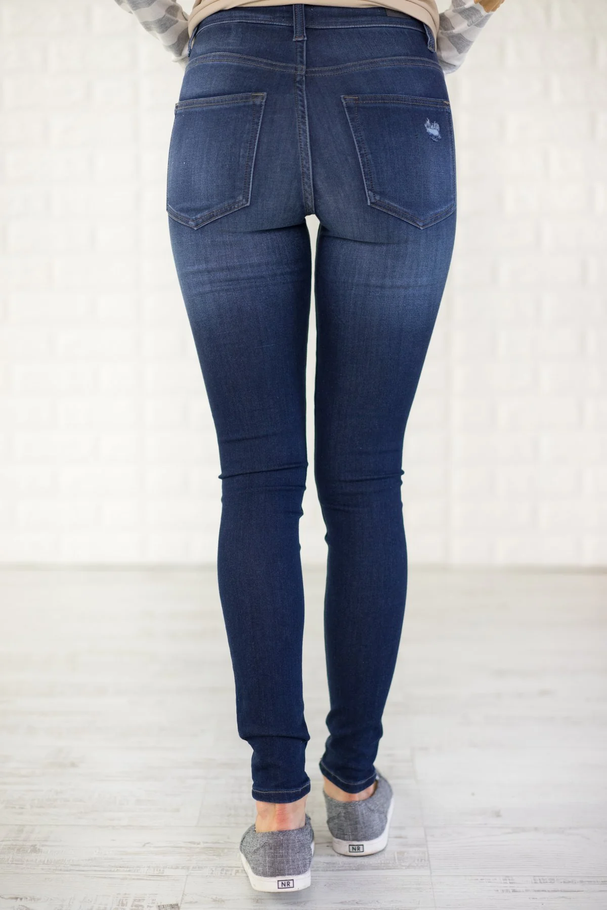 Sneak Peek Jeans ~ Kylie Wash - Image 3