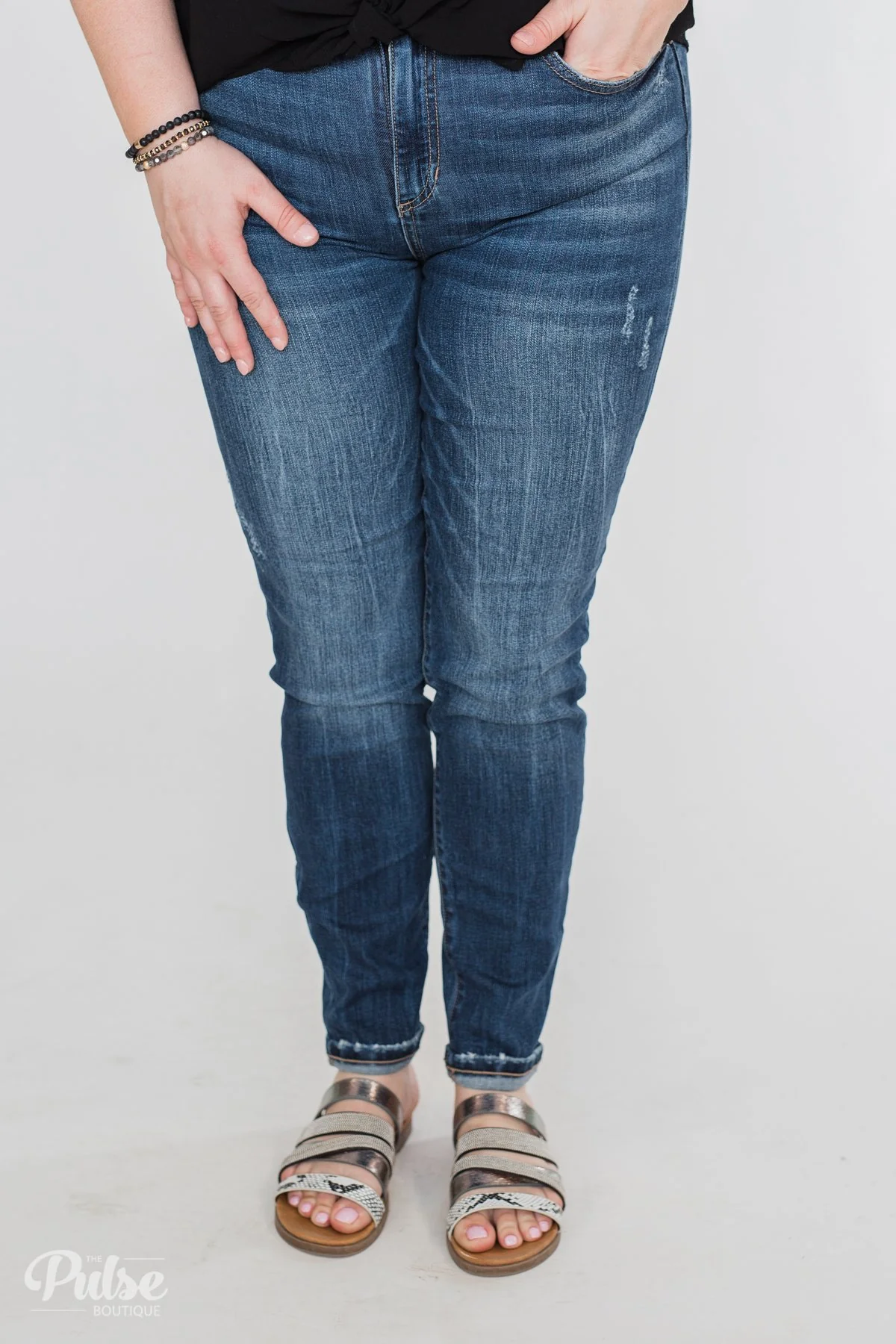 Sneak Peek Jeans- Lainey Wash - Image 8