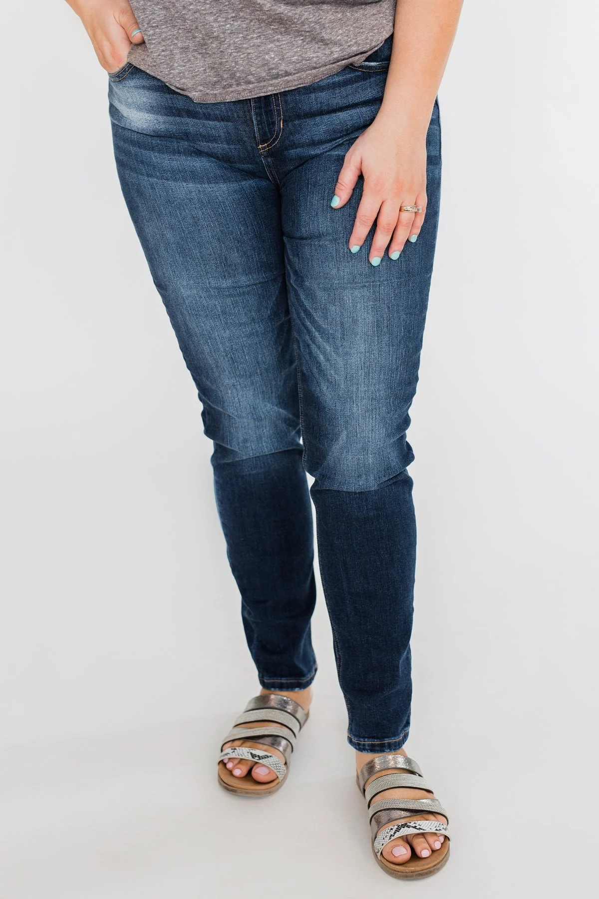Sneak Peek Jeans- Layla Wash - Image 11