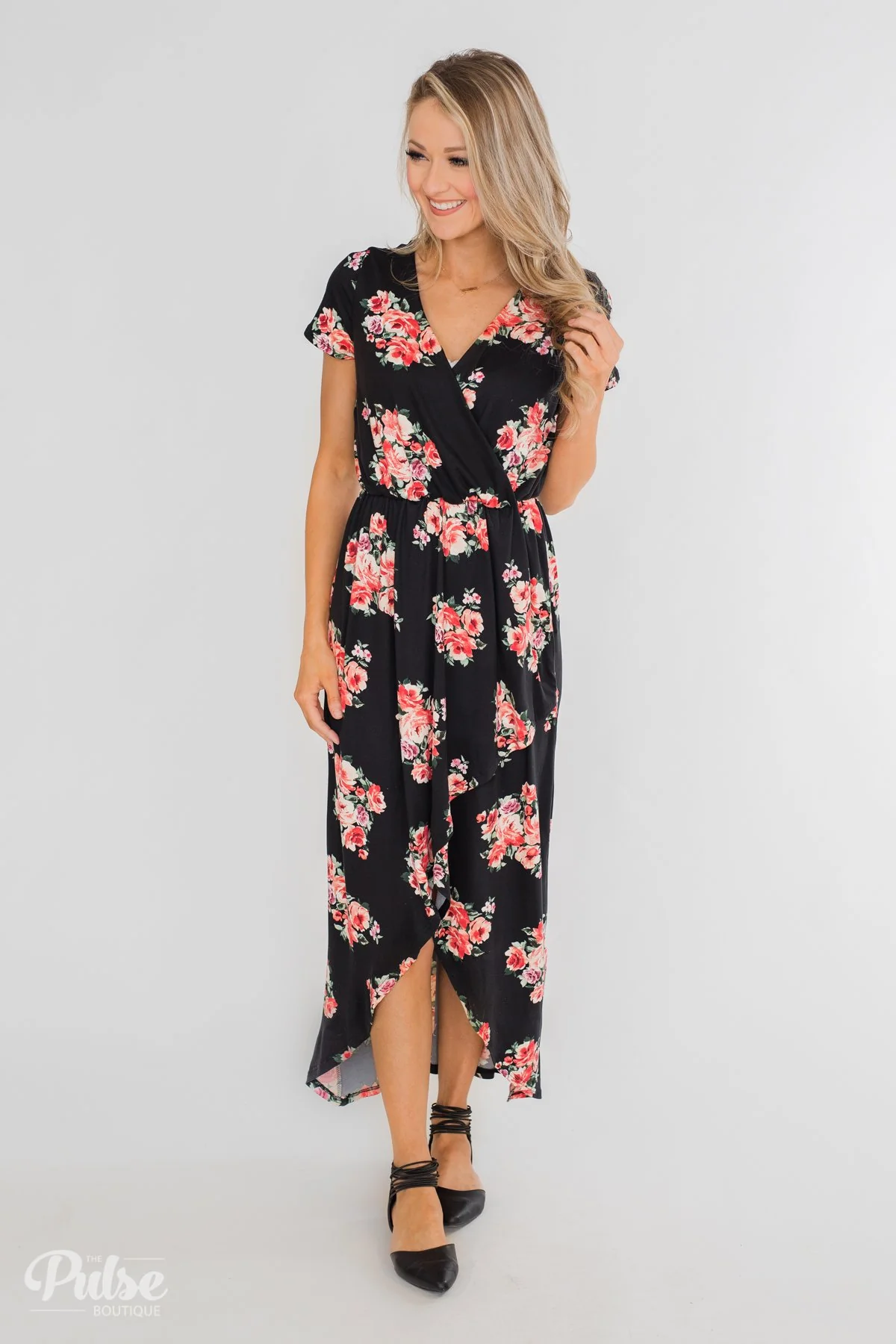 Still Into You Short Sleeve Floral Maxi Dress- Black - Image 5