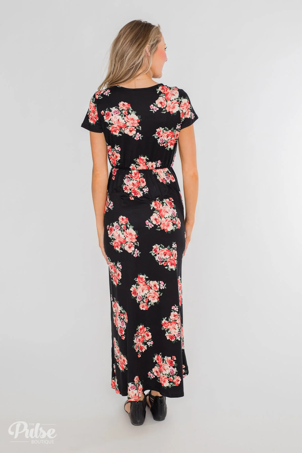 Still Into You Short Sleeve Floral Maxi Dress- Black - Image 9