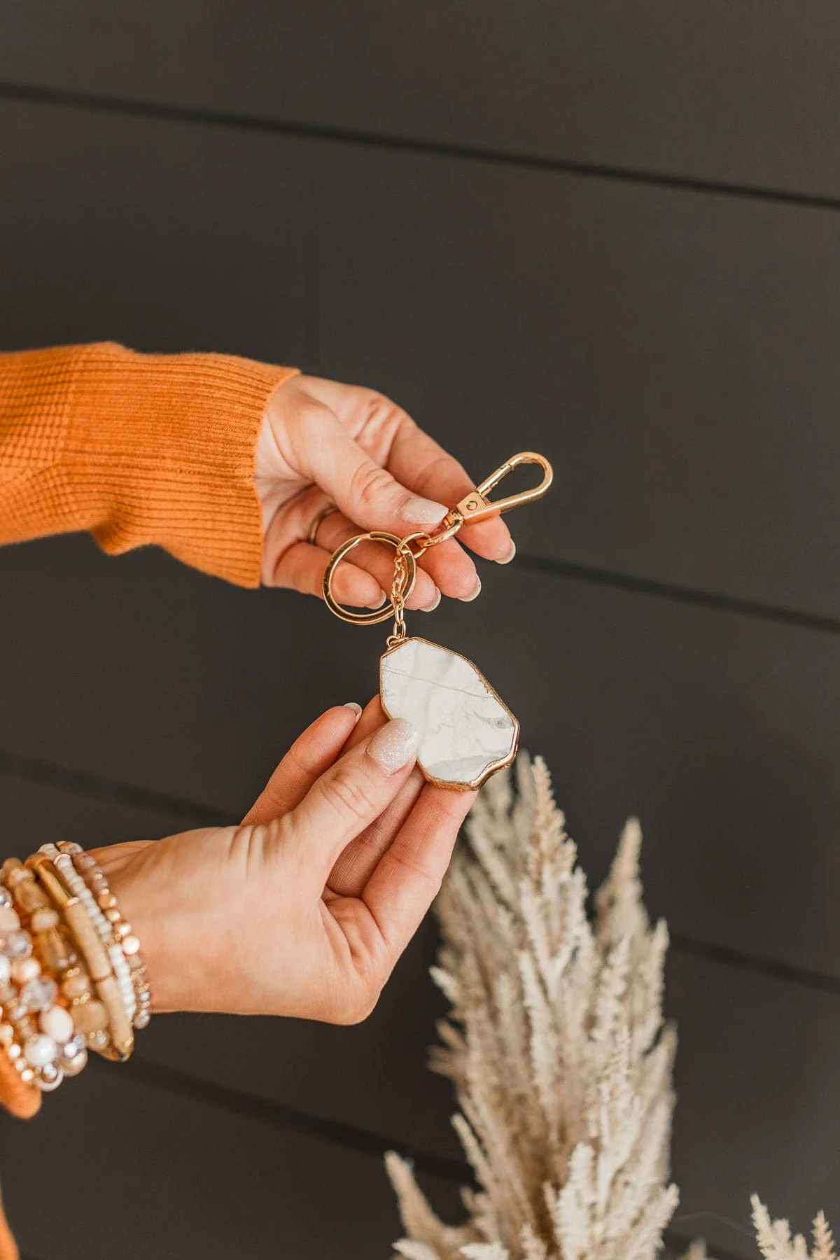 Stone Pendant Gold Key Chain- White Agate - Image 2