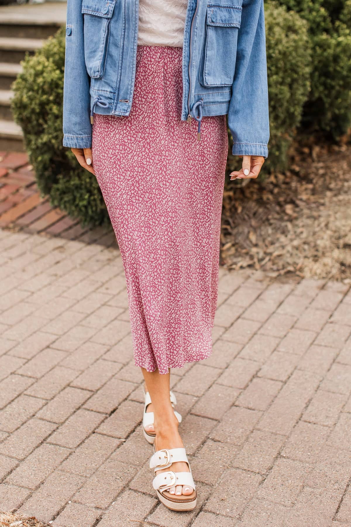 Stroll Through Town Floral Midi Skirt- Dark Mauve - Image 4