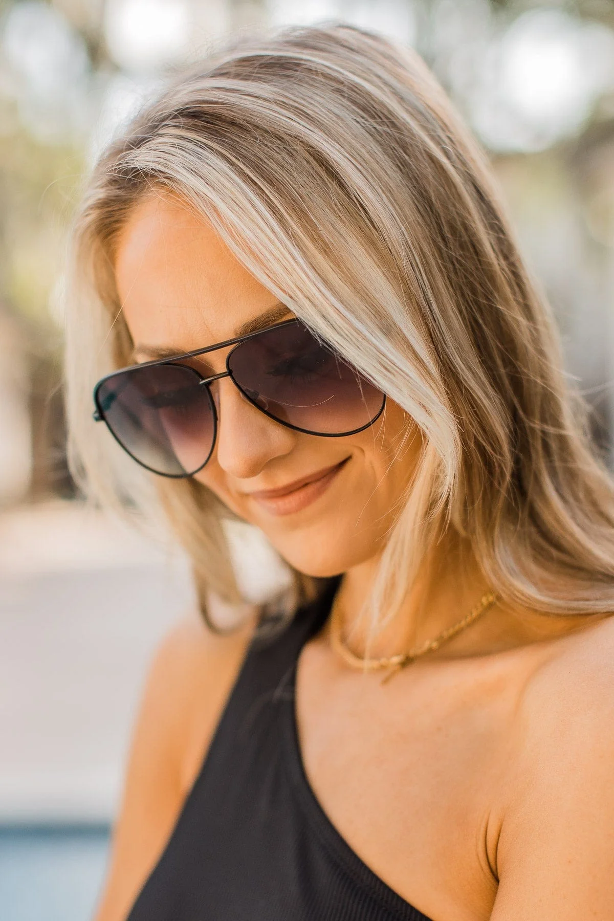 Sunset Melodies Oversized Aviator Sunglasses - Image 3
