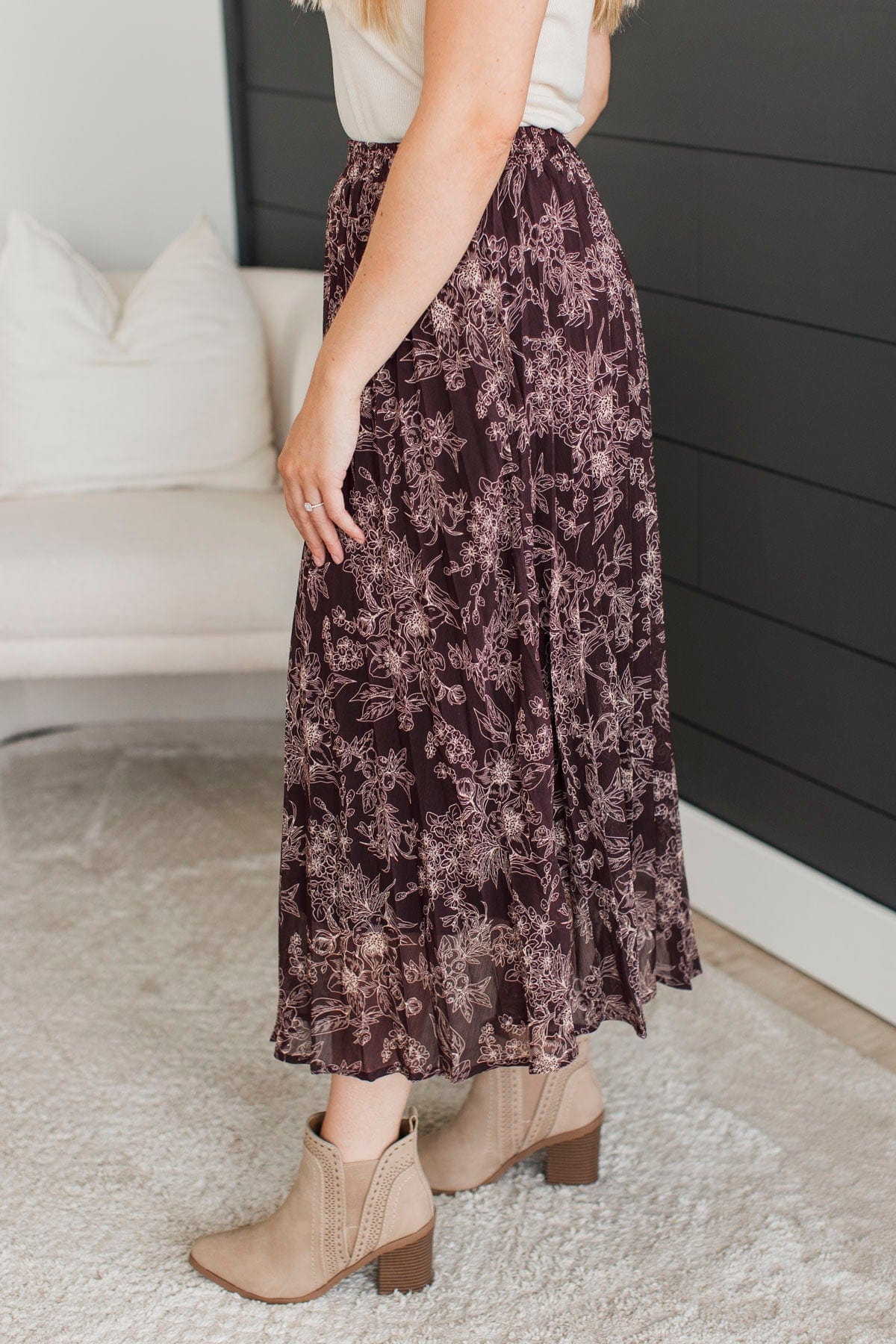 Swoon-Worthy Style Floral Maxi Skirt- Dark Plum - Image 5