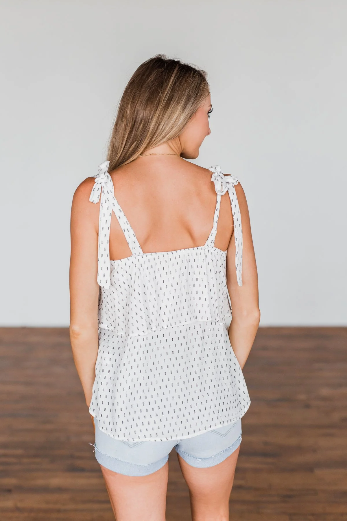 Take A Minute Tie Strap Tank Top- Off White - Image 16