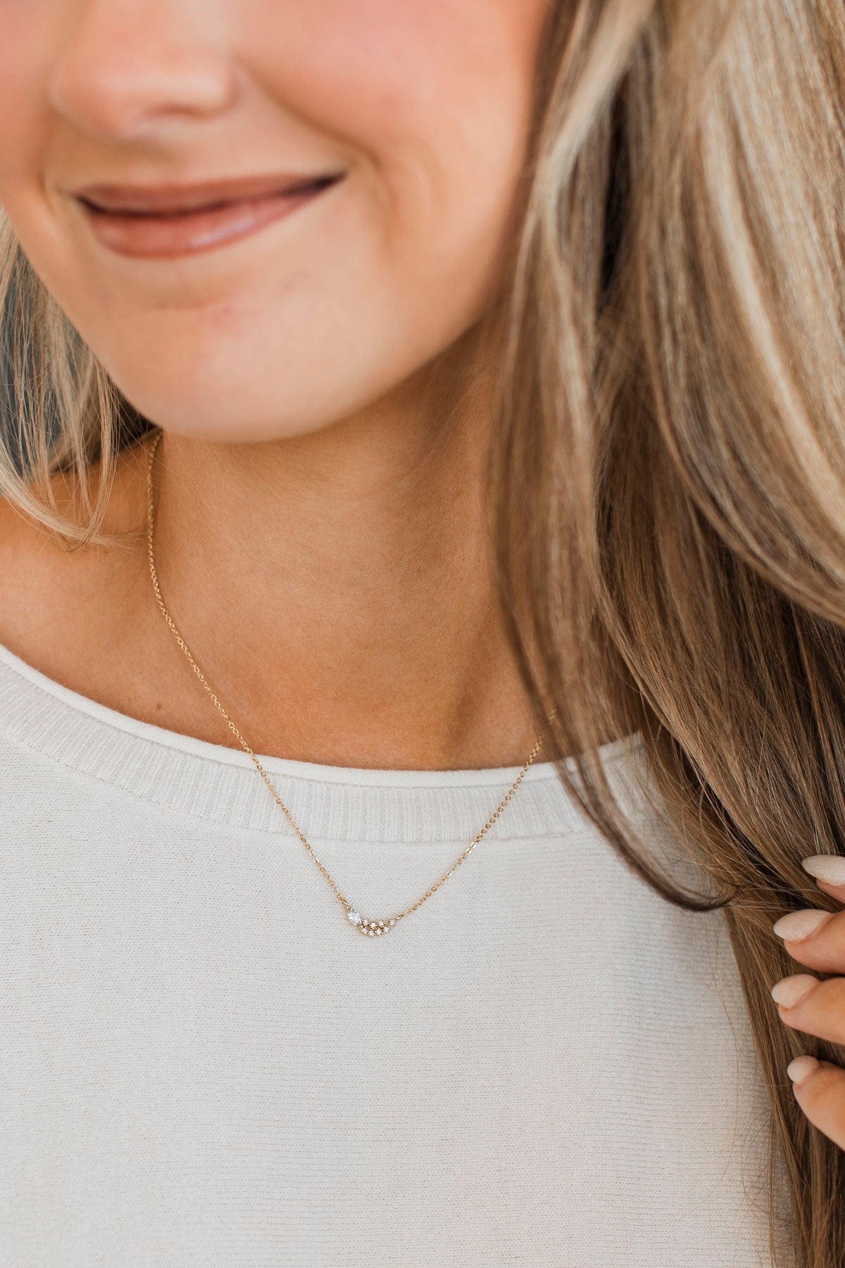 Timeless Style Pendant Necklace- Gold