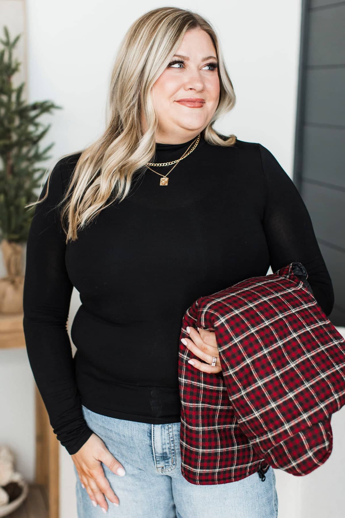 Too Fabulous Lightweight Turtleneck Top- Black - Image 4
