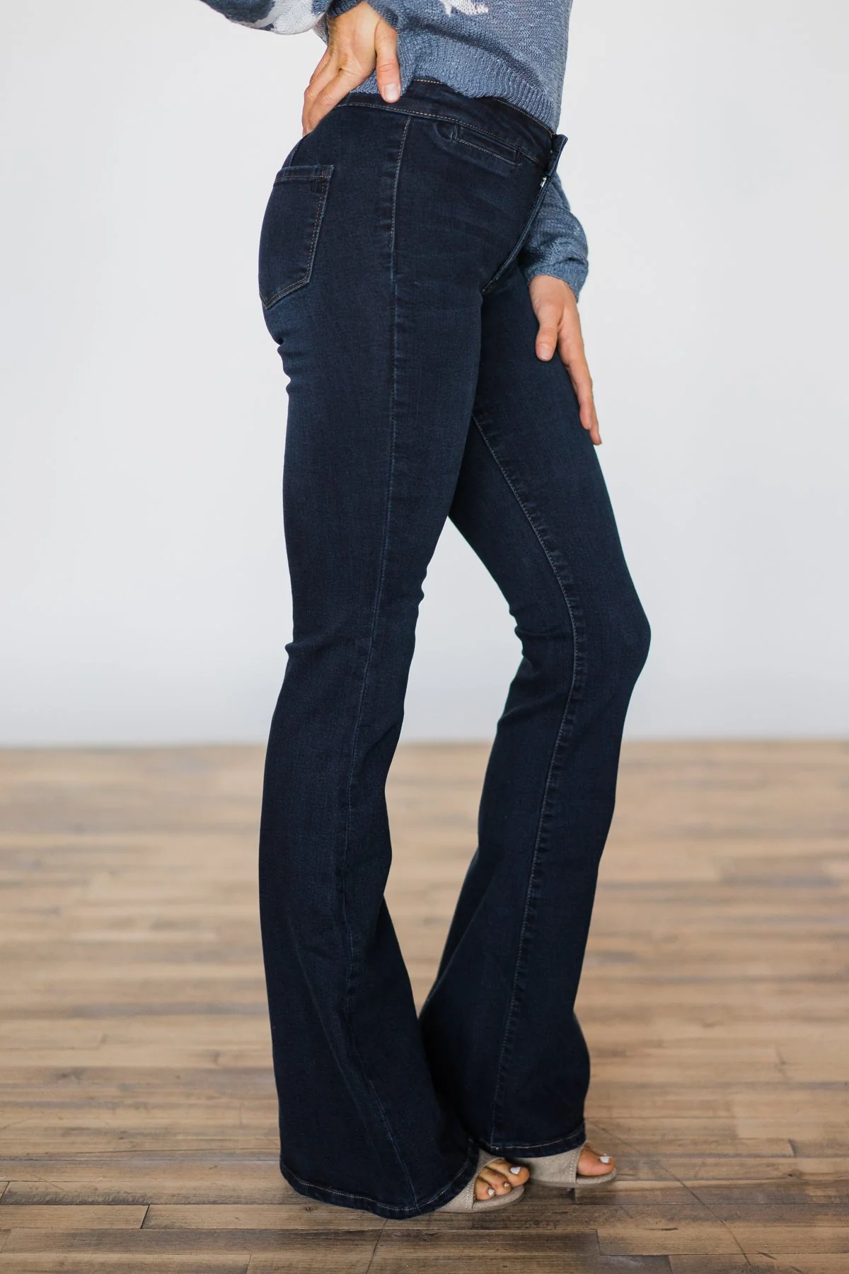 Tractr Blu Jeans ~ Joan Wash - Image 2