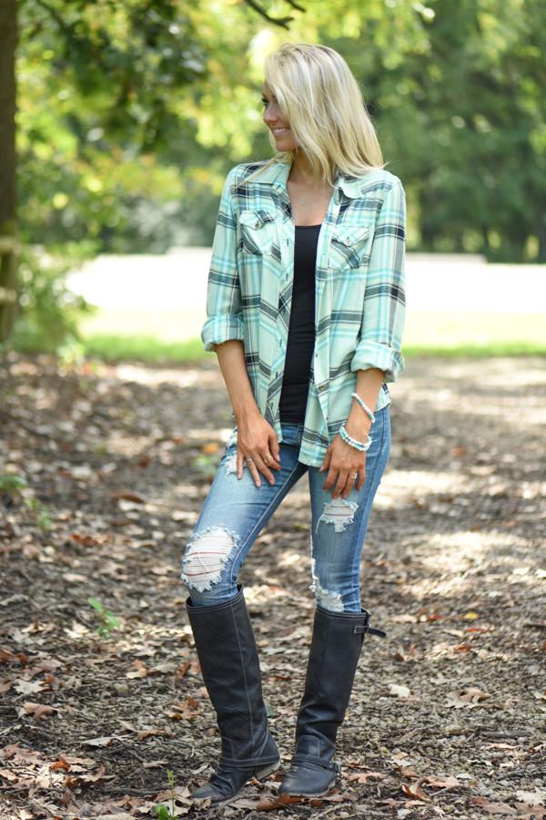 Traditional Black & Mint Flannel Top - Image 3