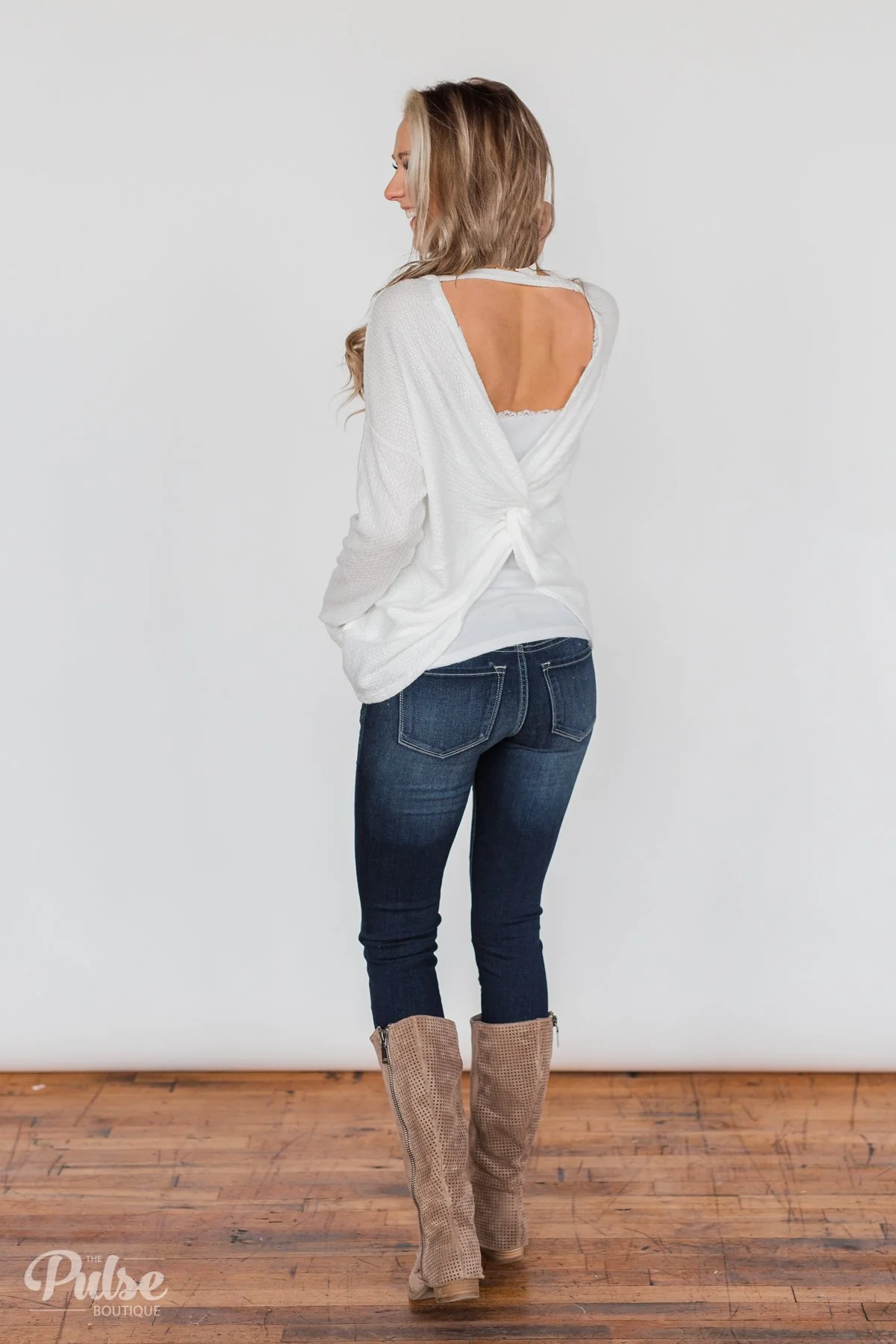 Twist of Love Back Detail Thermal Top- White - Image 5