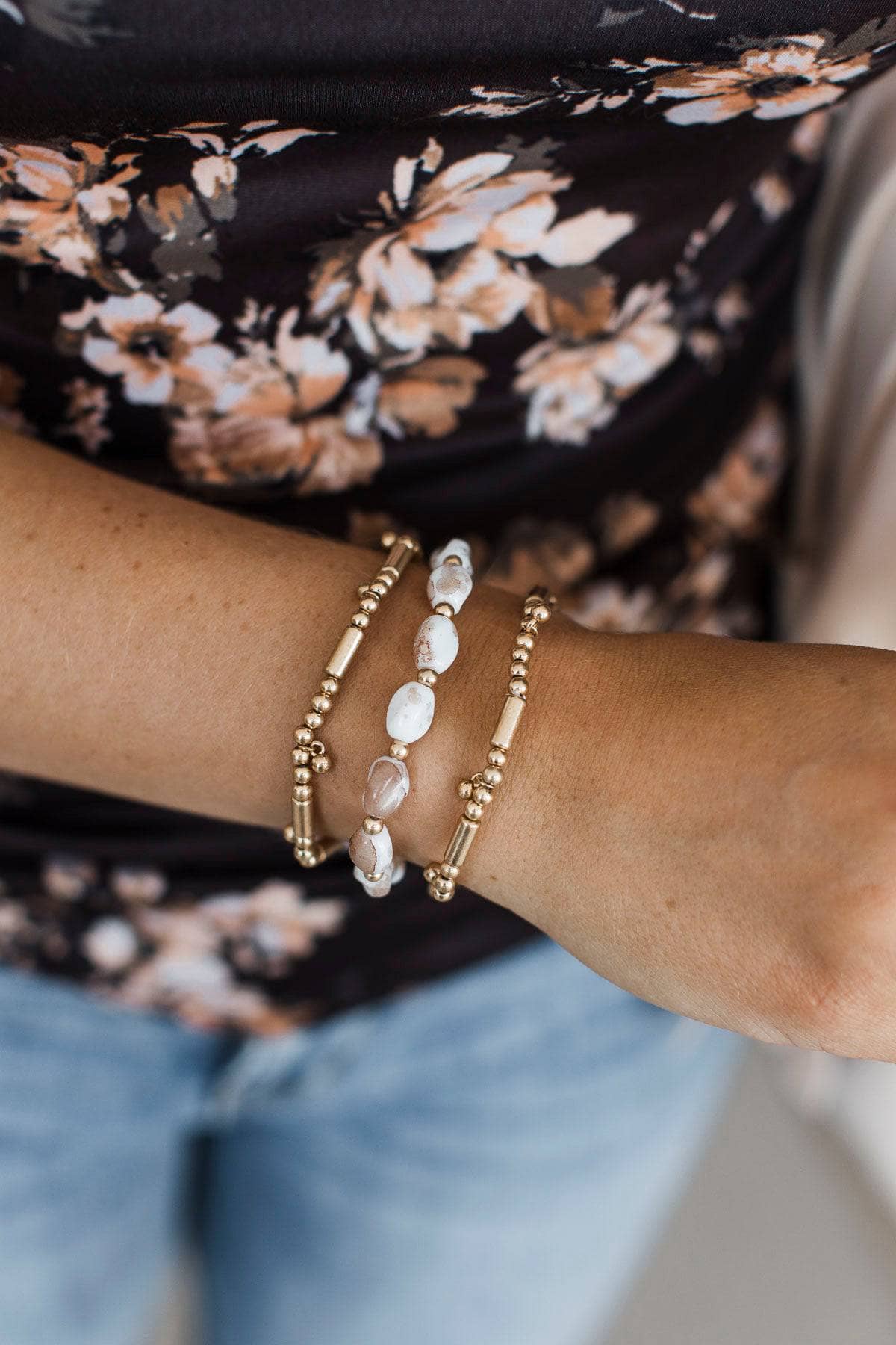 Unbelievable Charm Bracelet Set- White & Gold - Image 2